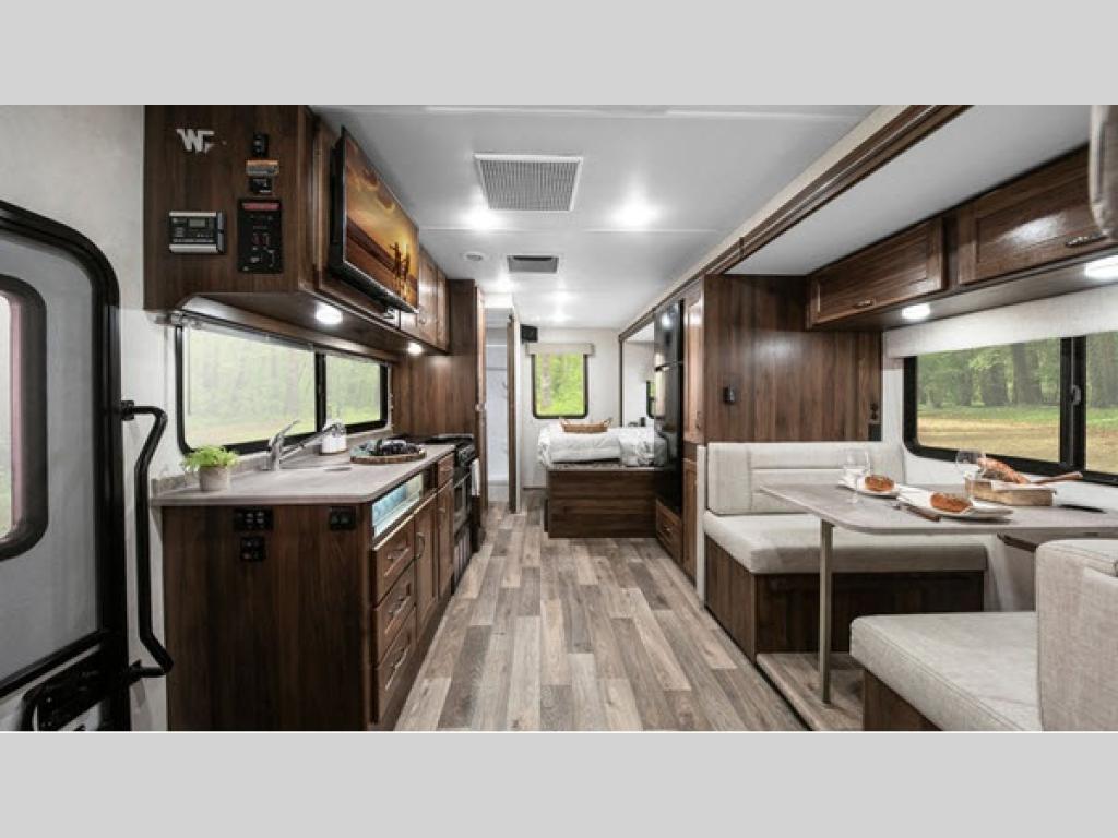 2020 Winnebago Vita 24P in davenport IA