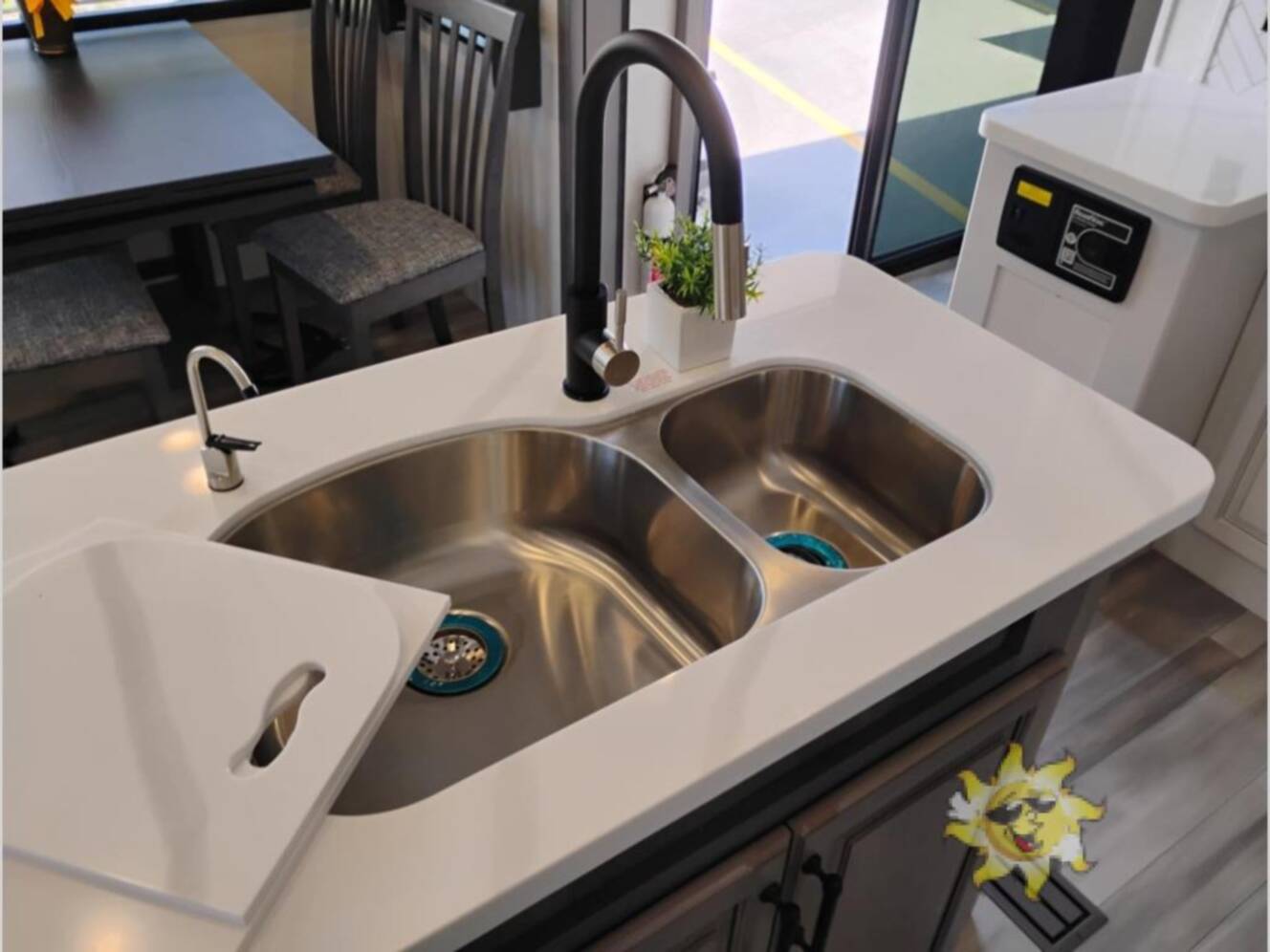 A photo of this 2025 Keystone Rv Retreat 39LOFT