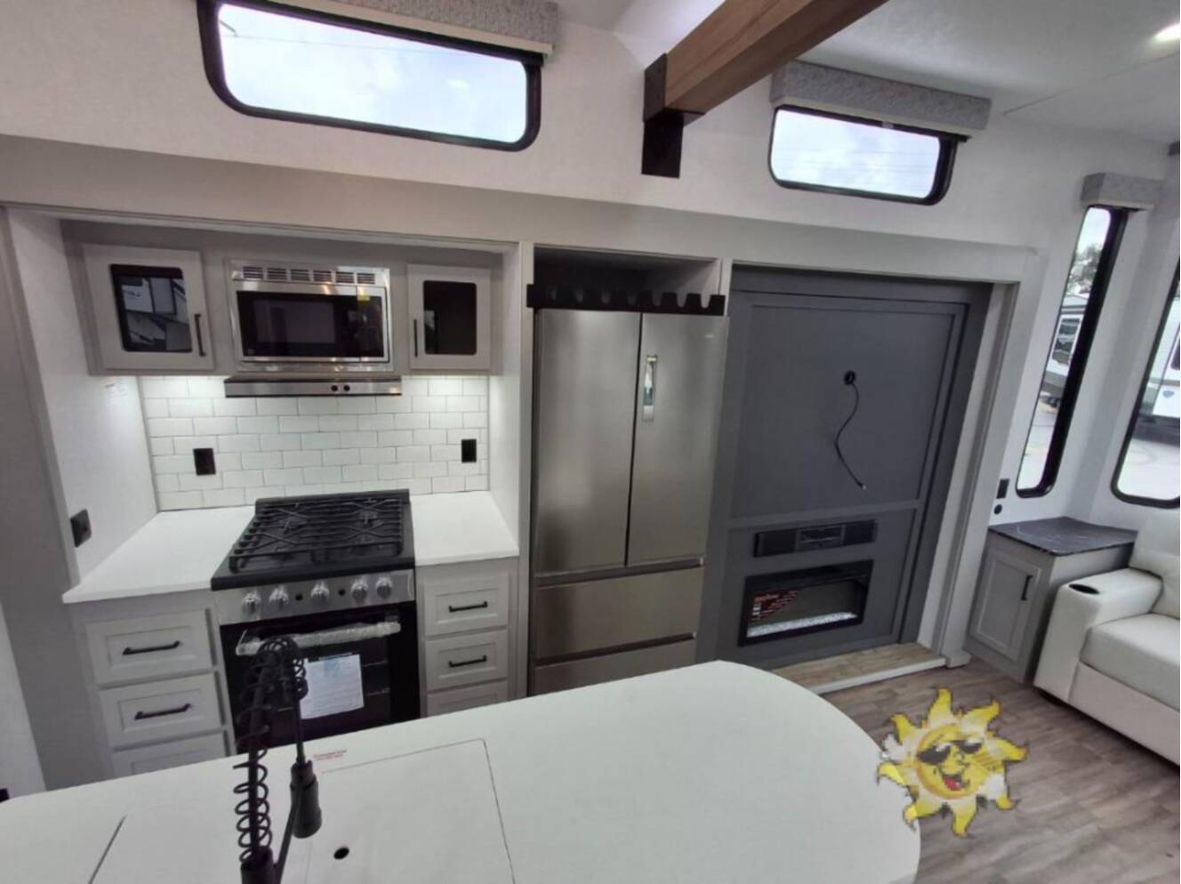 A photo of this 2026 Recreation By Design Baypoint BP-DL 400