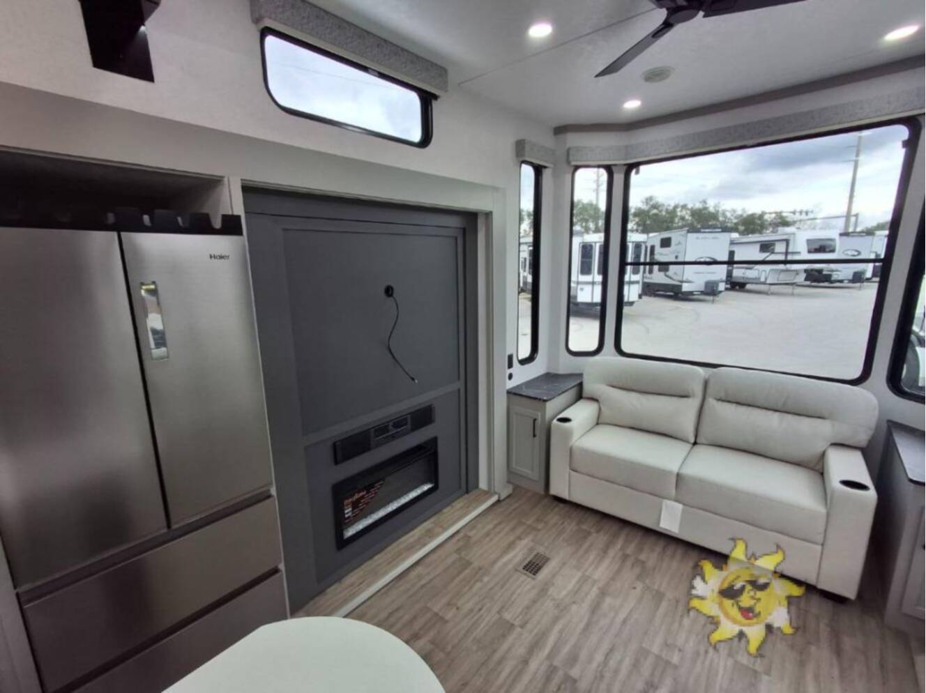 A photo of this 2026 Recreation By Design Baypoint BP-DL 400