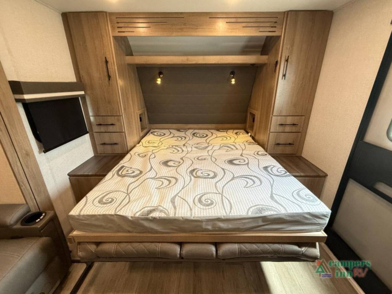 A photo of this 2024 Grand Design Imagine 17MKE