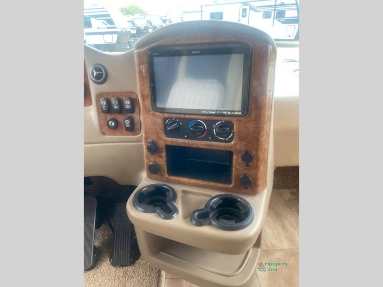 A photo of this 2017 Thor Motor Coach Palazzo 33.2