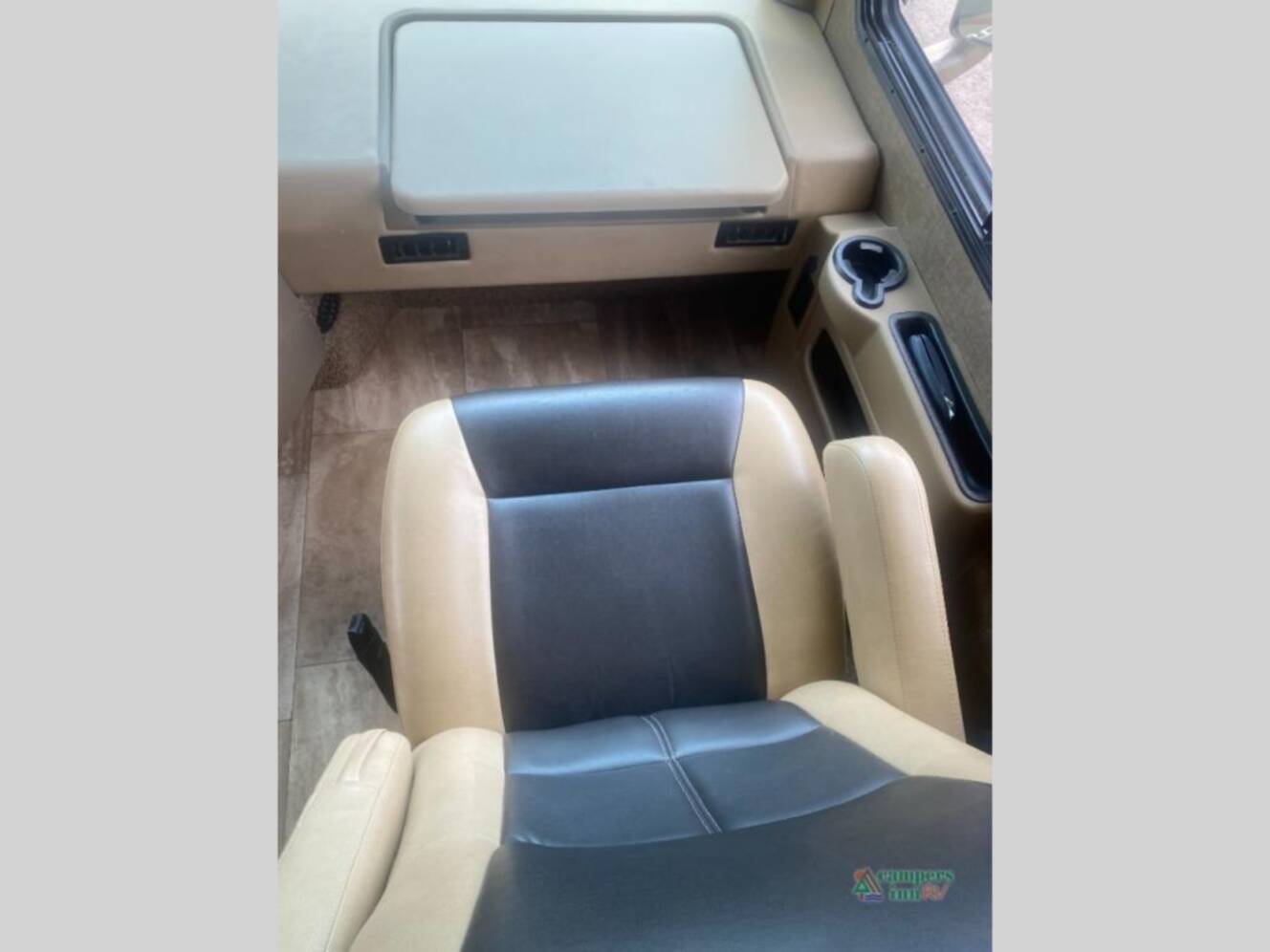 A photo of this 2017 Thor Motor Coach Palazzo 33.2