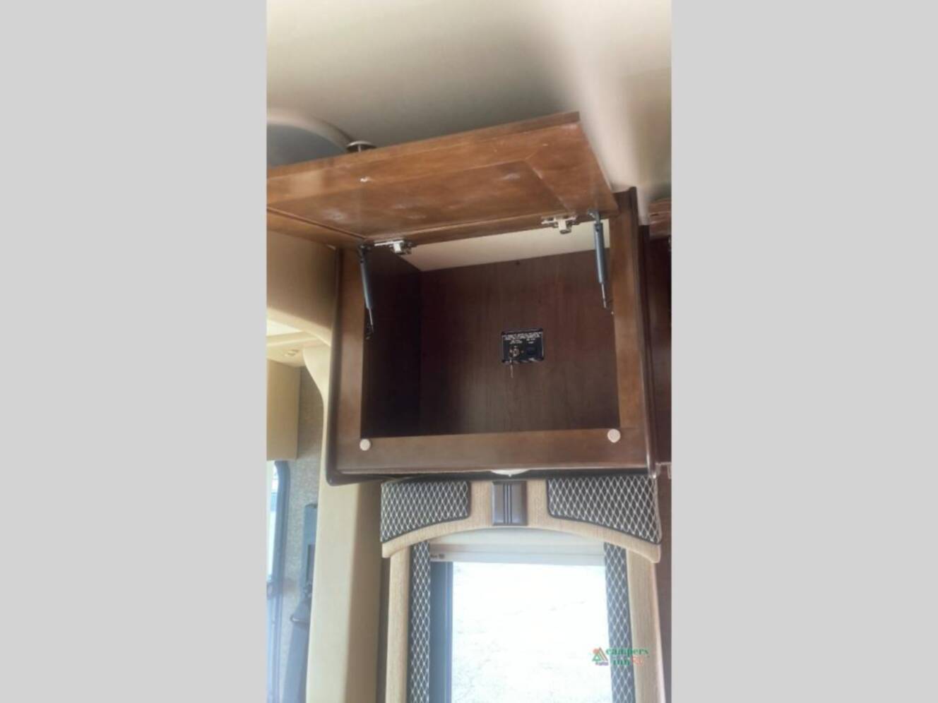 A photo of this 2017 Thor Motor Coach Palazzo 33.2