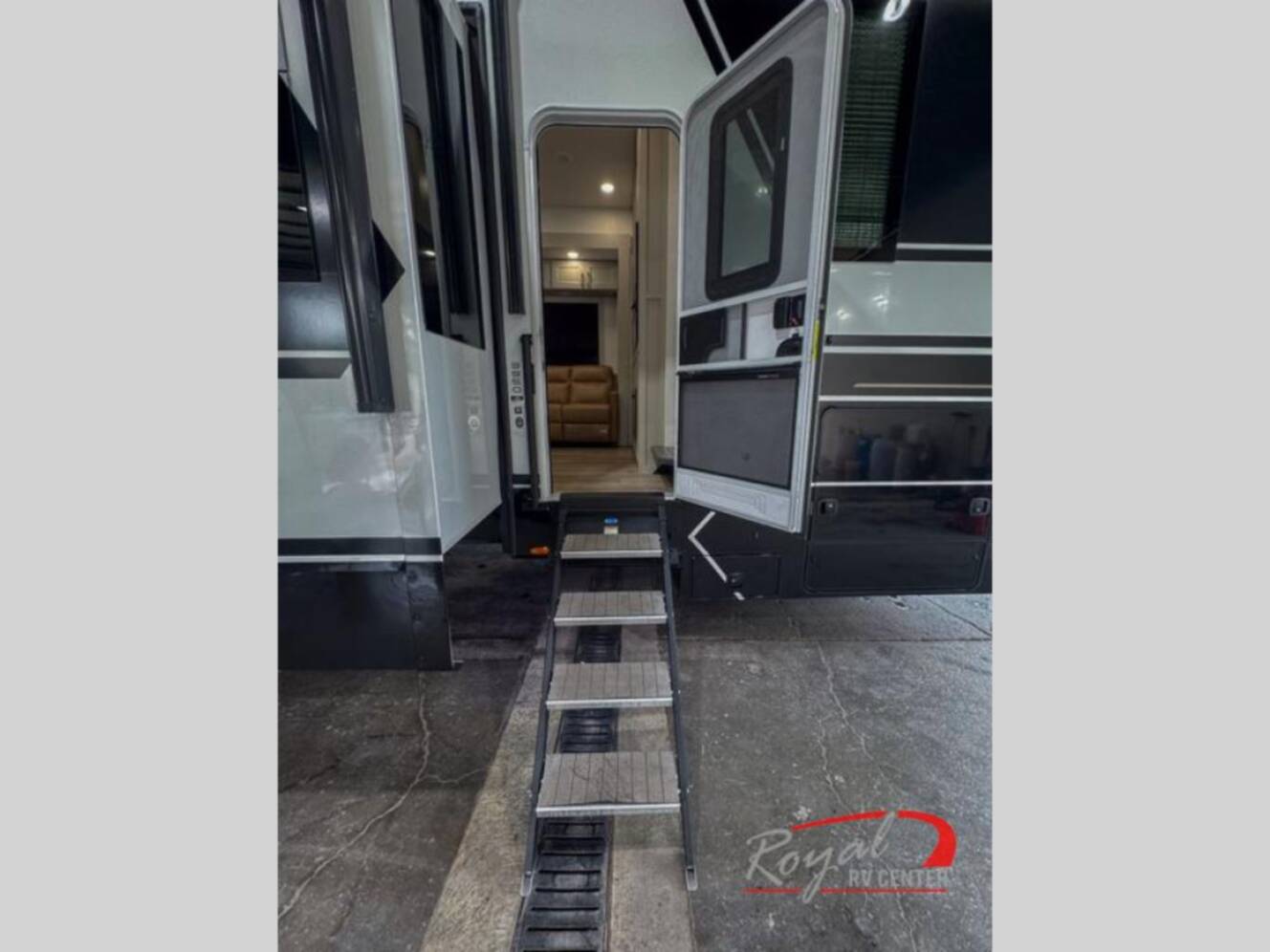 A photo of this 2025 Brinkley Model G 3950