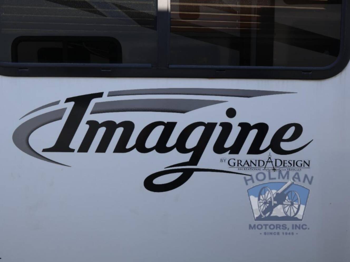 A photo of this 2017 Grand Design Imagine 3150BH