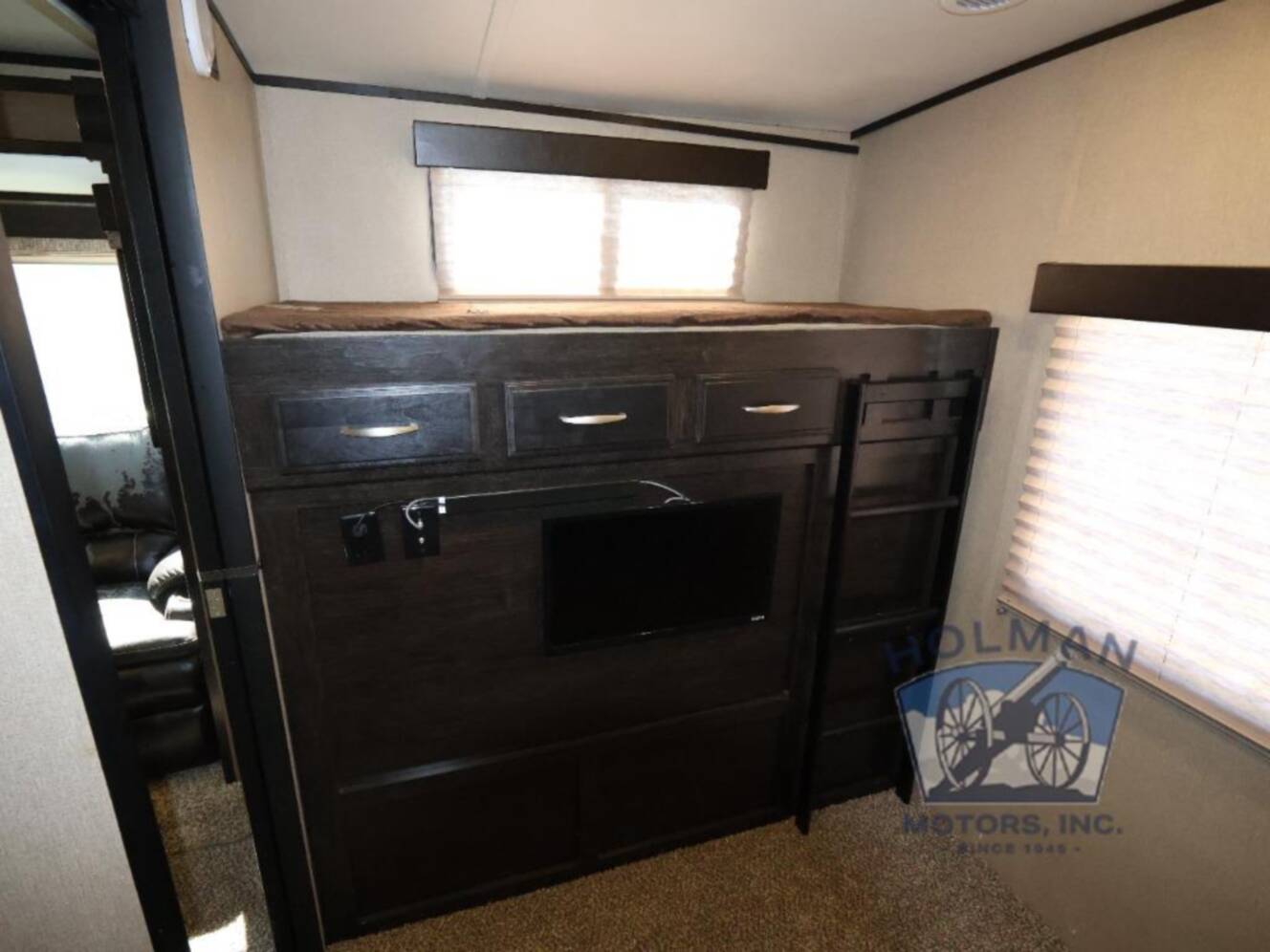 A photo of this 2017 Grand Design Imagine 3150BH