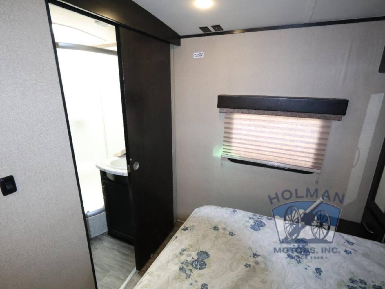 A photo of this 2017 Grand Design Imagine 3150BH