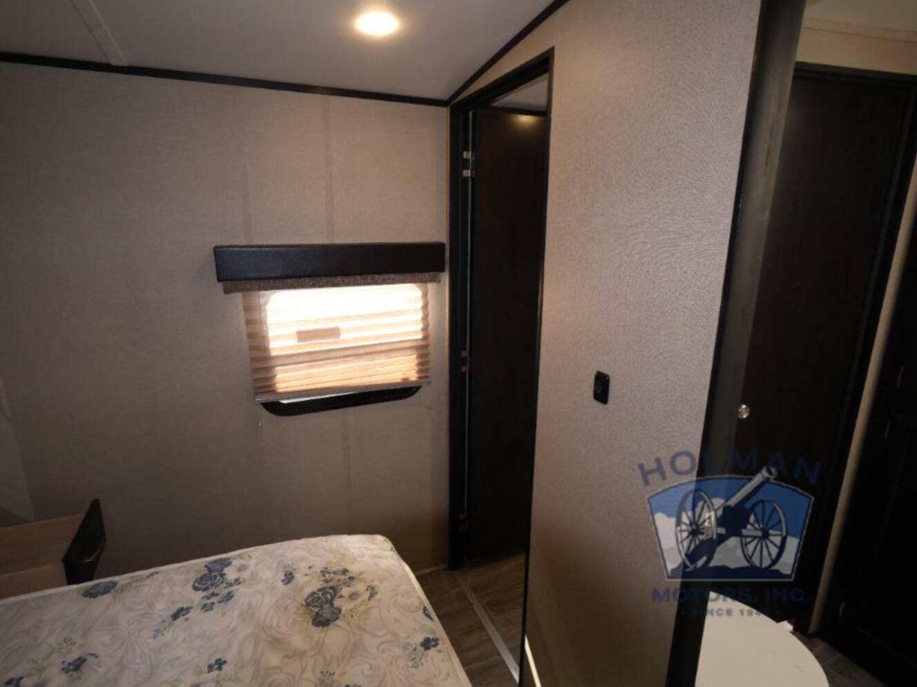 A photo of this 2017 Grand Design Imagine 3150BH