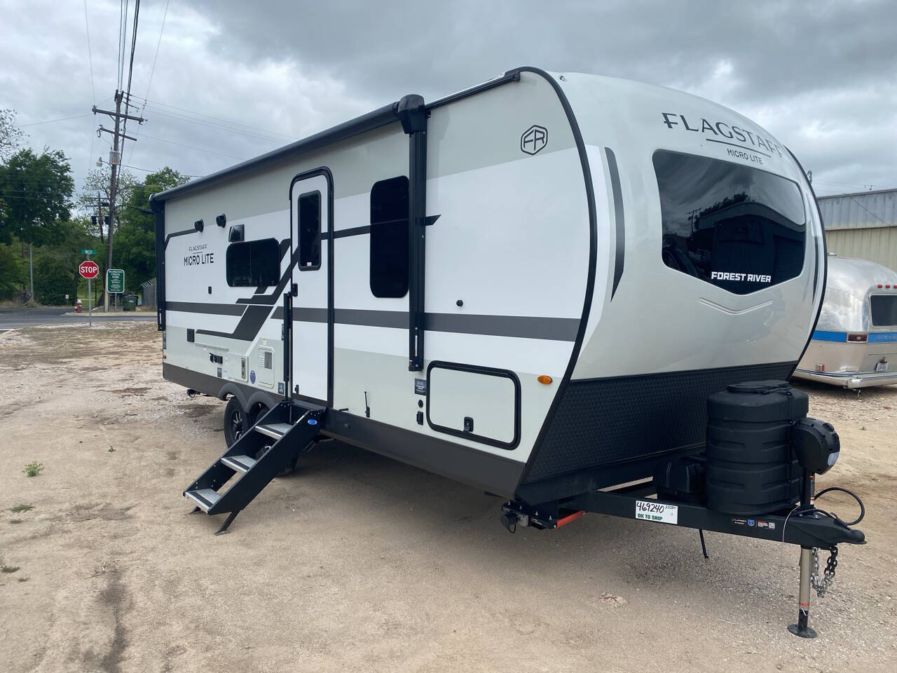 2026 Forest River Flagstaff MICROLITE 25DBH in burnet TX