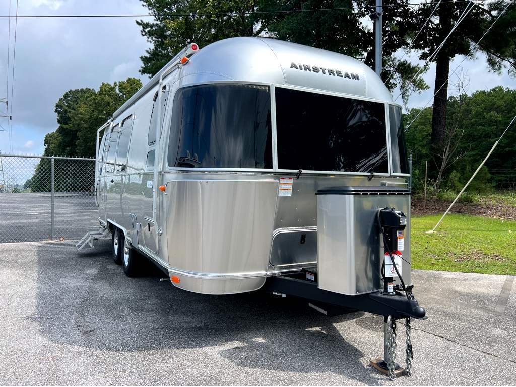 2027 Airstream Flying Cloud 23FBT RV