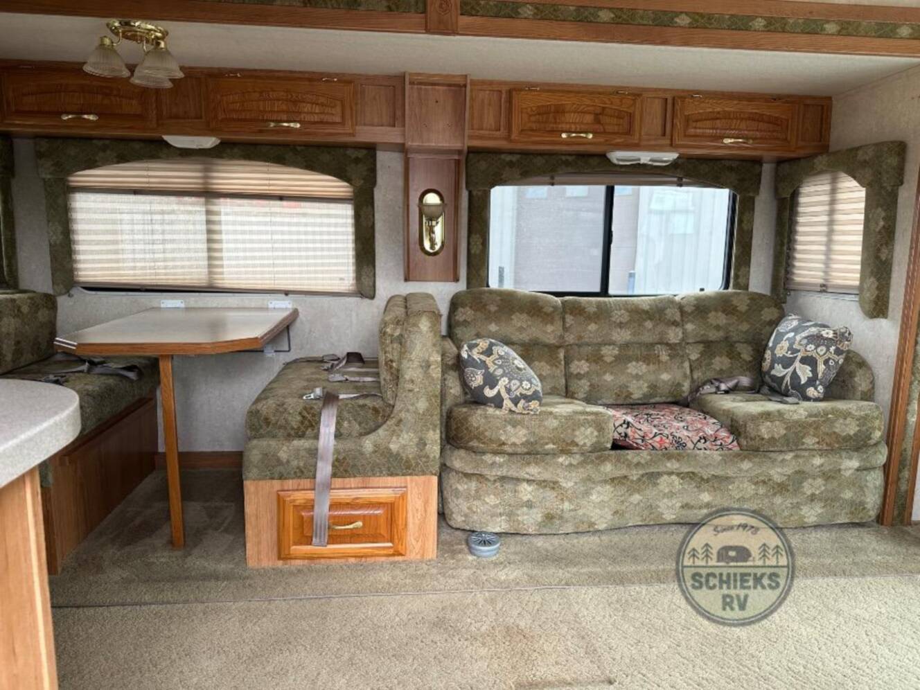 A photo of this 2004 Georgie Boy Cruise Master 3625DS