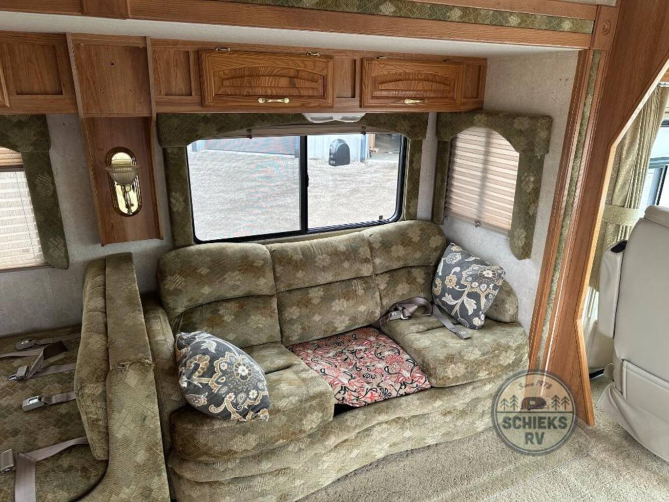 A photo of this 2004 Georgie Boy Cruise Master 3625DS