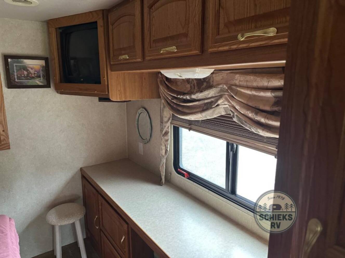 A photo of this 2004 Georgie Boy Cruise Master 3625DS