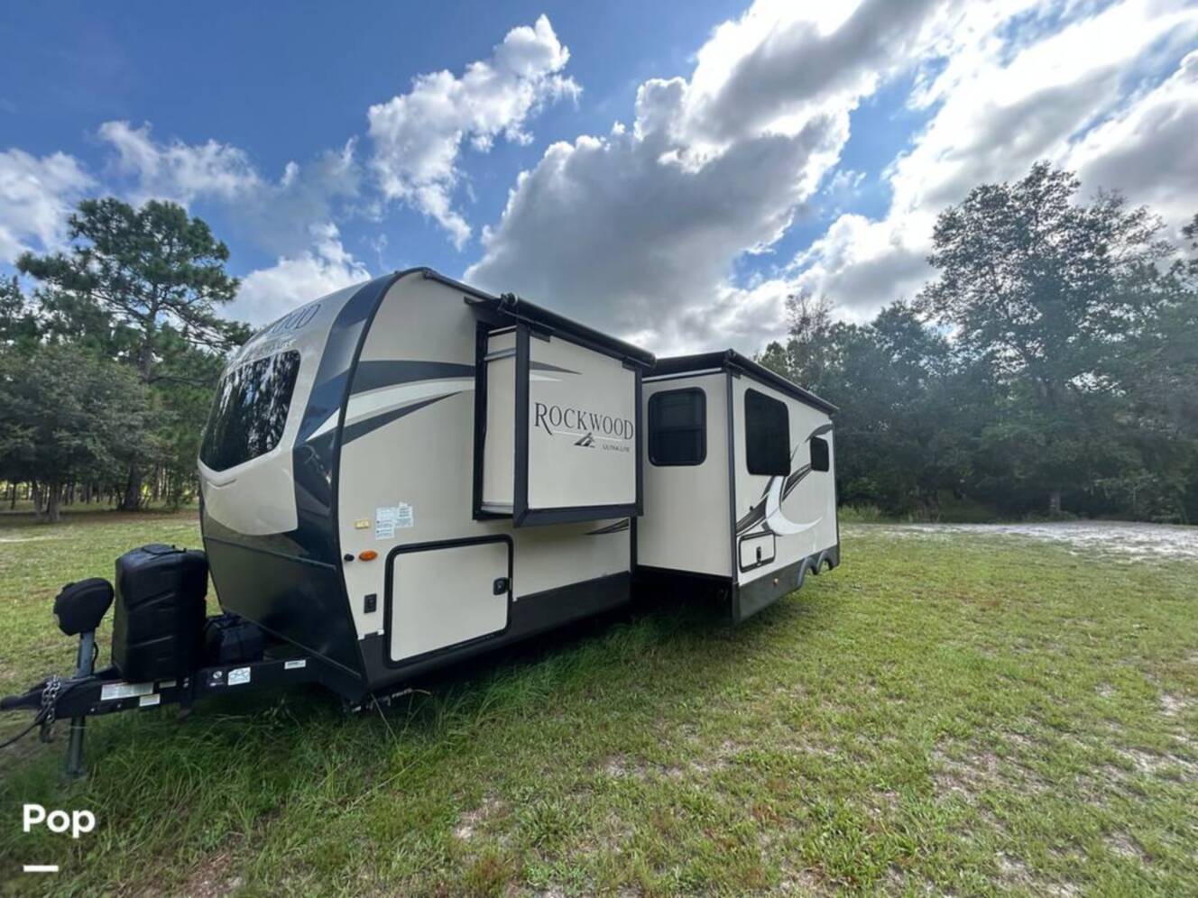 A photo of this 2021 Rockwood Ultra-Lite 2706WS