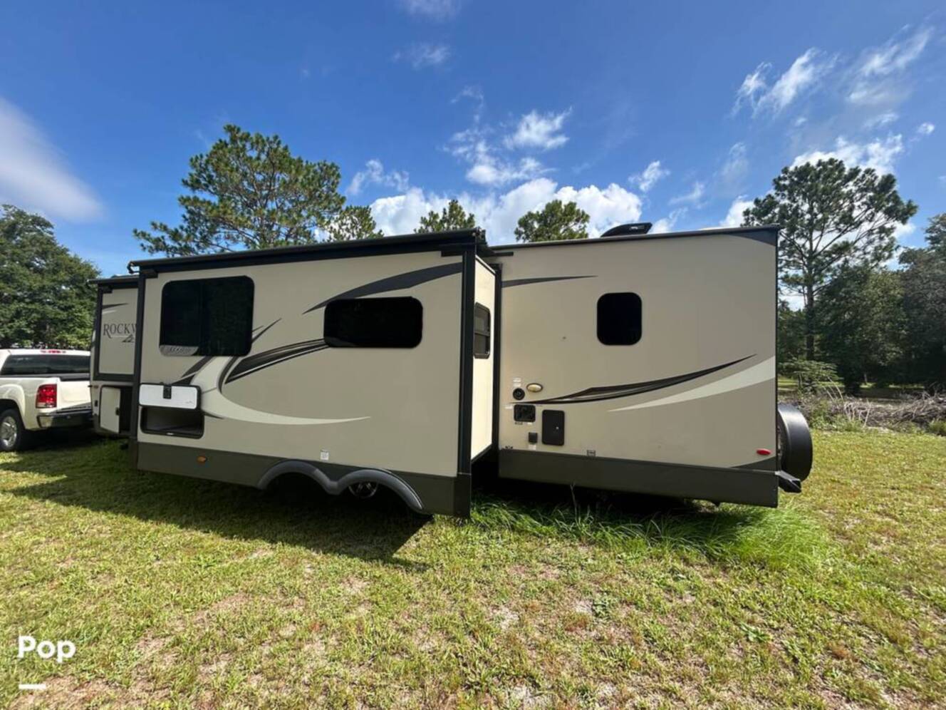 A photo of this 2021 Rockwood Ultra-Lite 2706WS