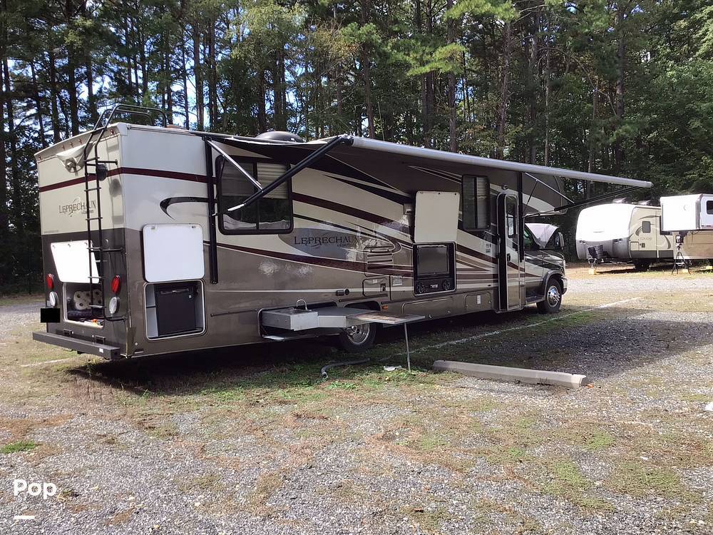 2012 Coachmen Leprechaun 319DS in lorton VA