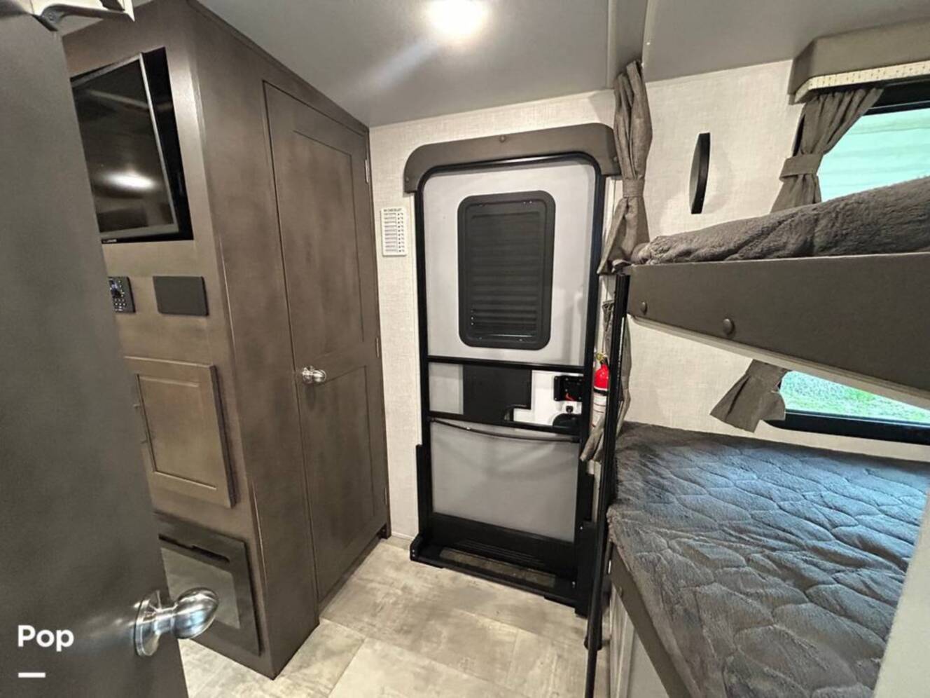 A photo of this 2021 Rockwood Ultra-Lite 2706WS