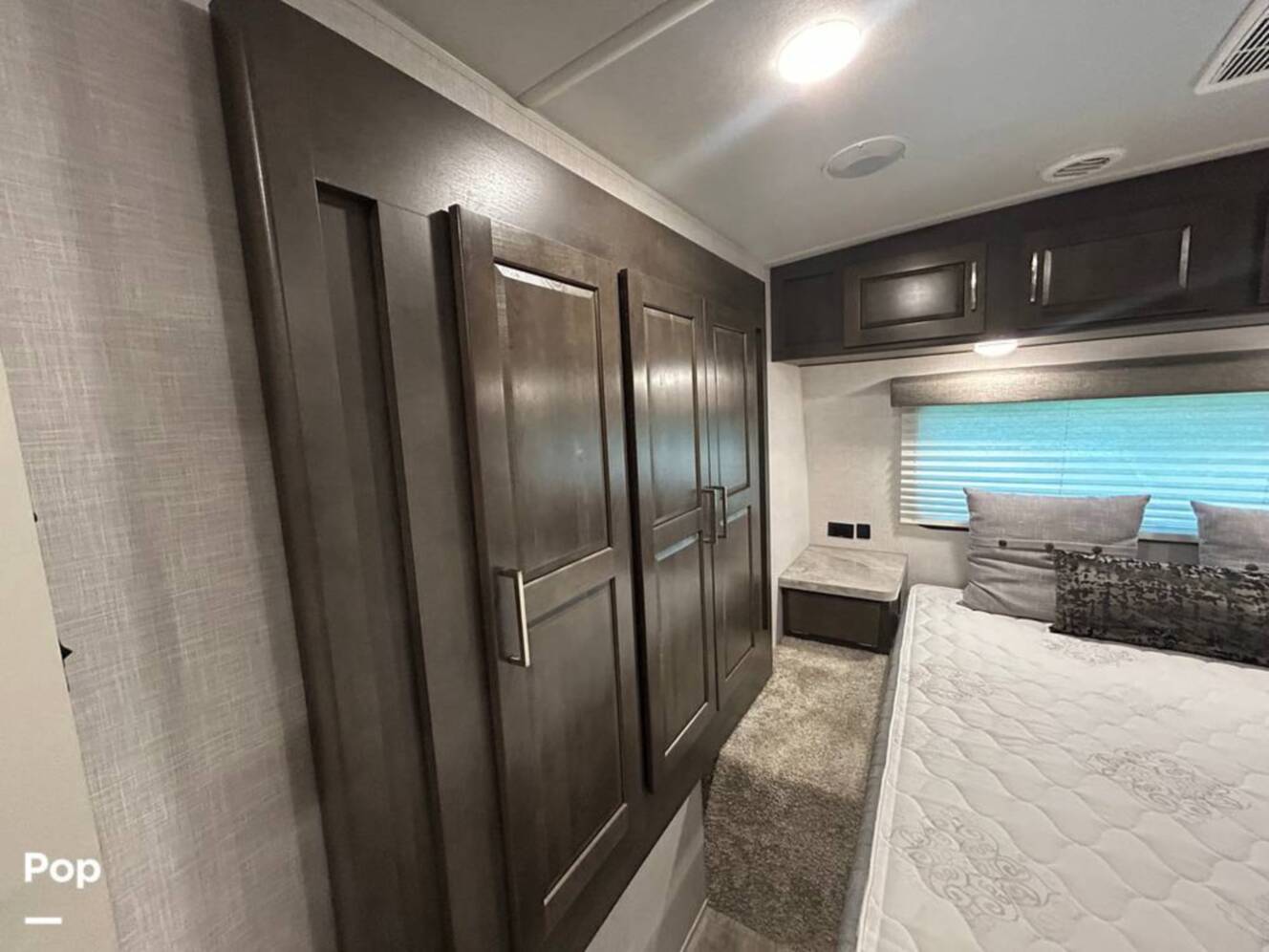 A photo of this 2021 Rockwood Ultra-Lite 2706WS