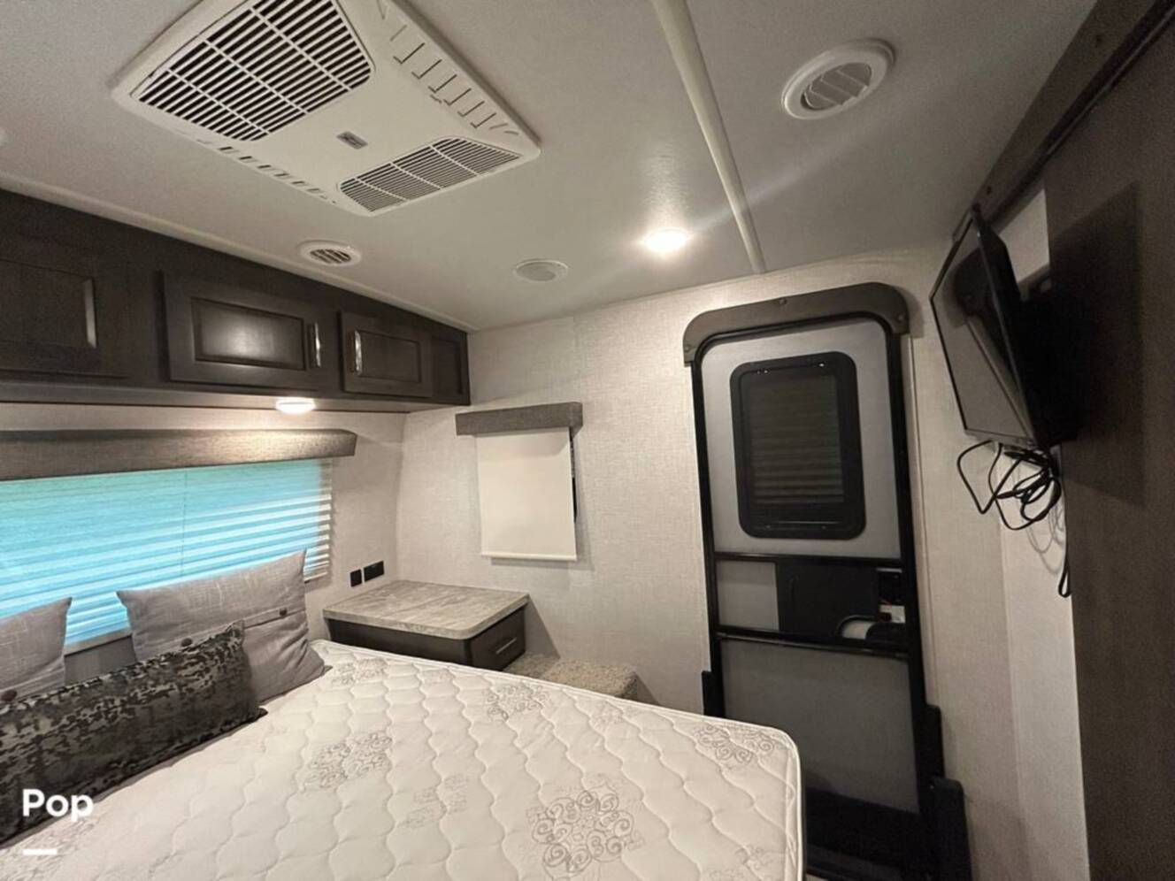 A photo of this 2021 Rockwood Ultra-Lite 2706WS