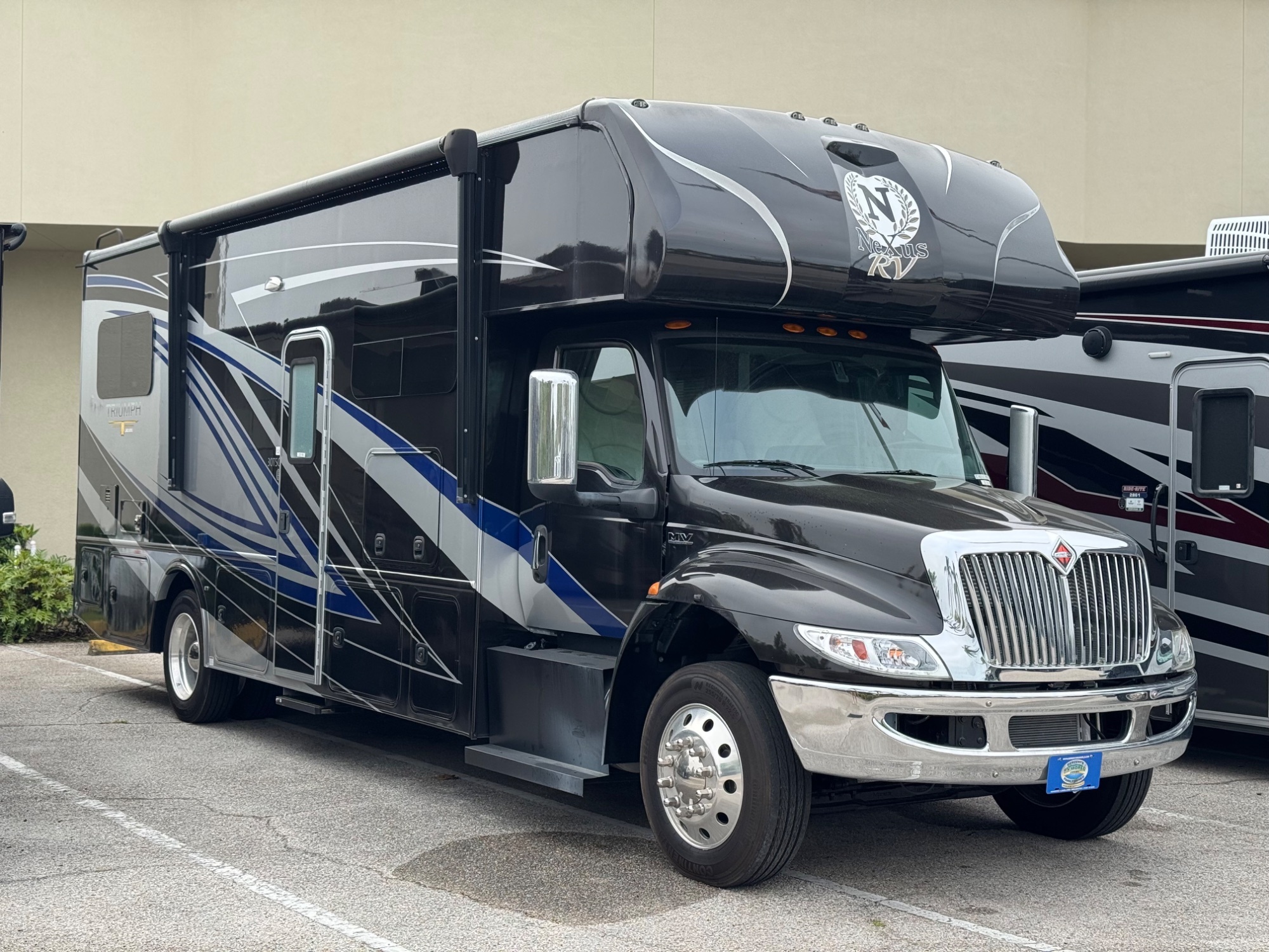 2023 Nexus Rv Triumph 30TSC Super C RV