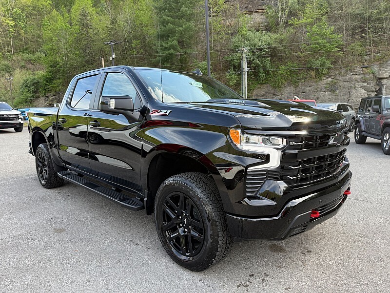 2026 CHEVROLET Silverado 1500 4WD in Prestonsburg, KY