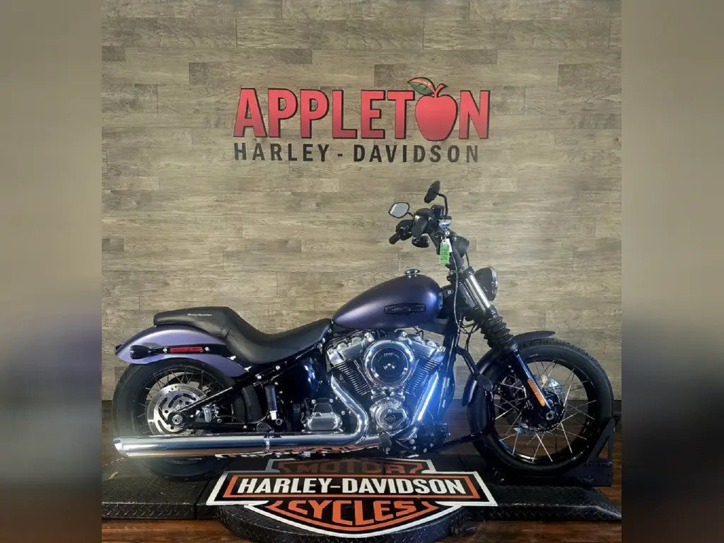 2025 Harley-Davidson® FXBB - Street Bob®