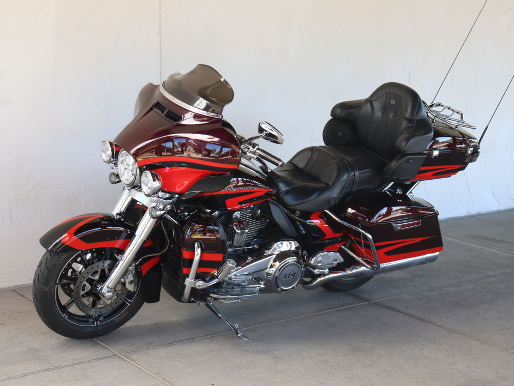 2017 Harley-Davidson® FLHTKSE - CVO Limited CVO LIMITED in Apache Junction, AZ