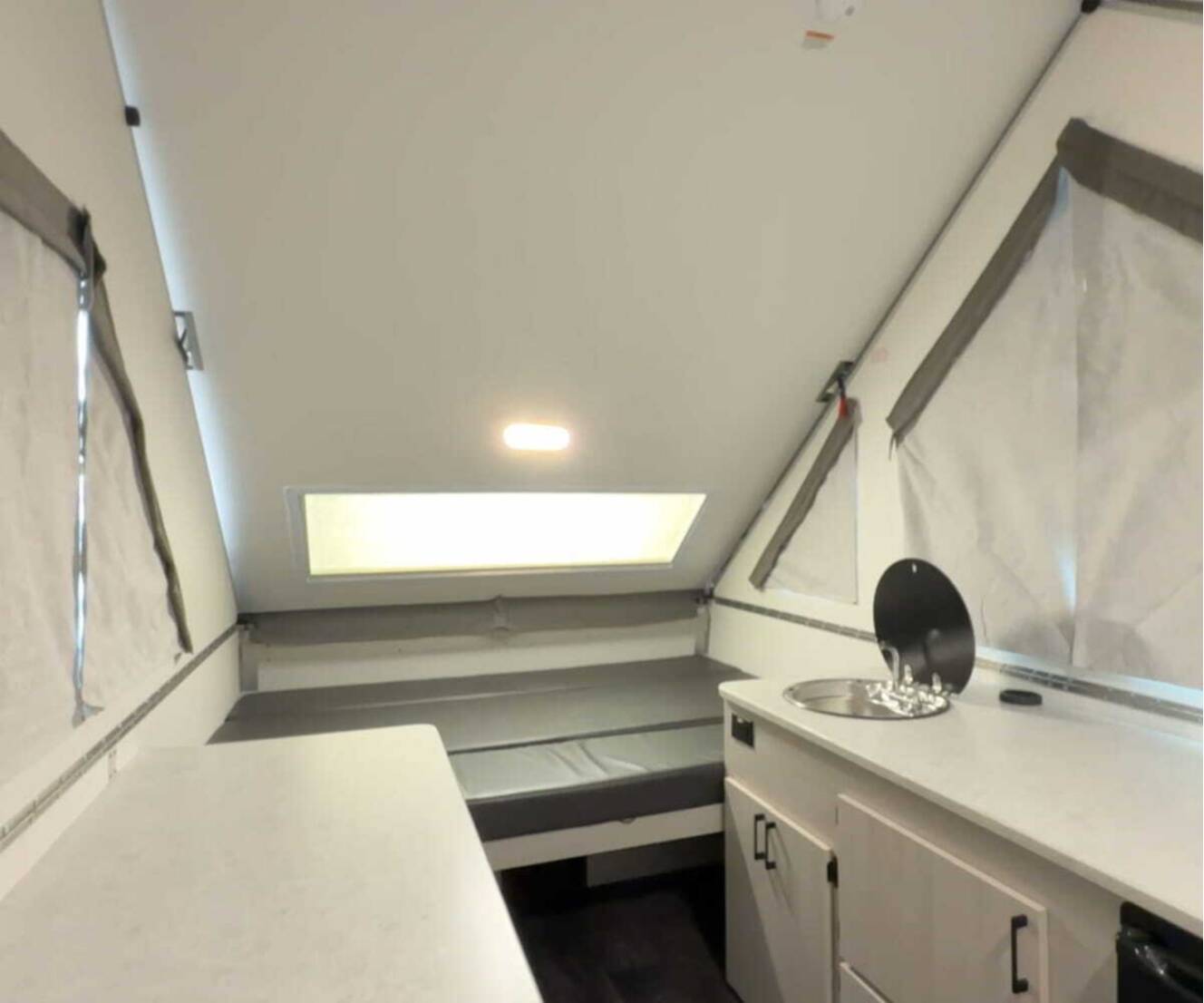 A photo of this 2027 Aliner Scout 15