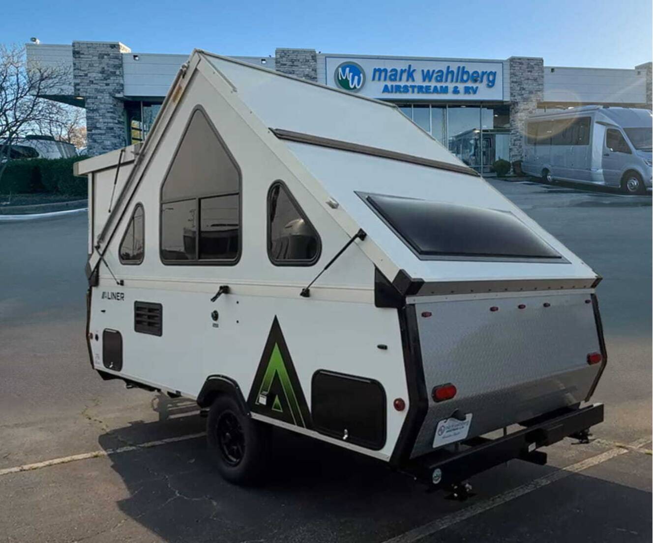 A photo of this 2027 Aliner Scout 15