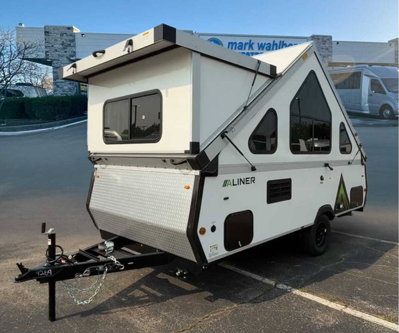 A photo of this 2027 Aliner Scout 15