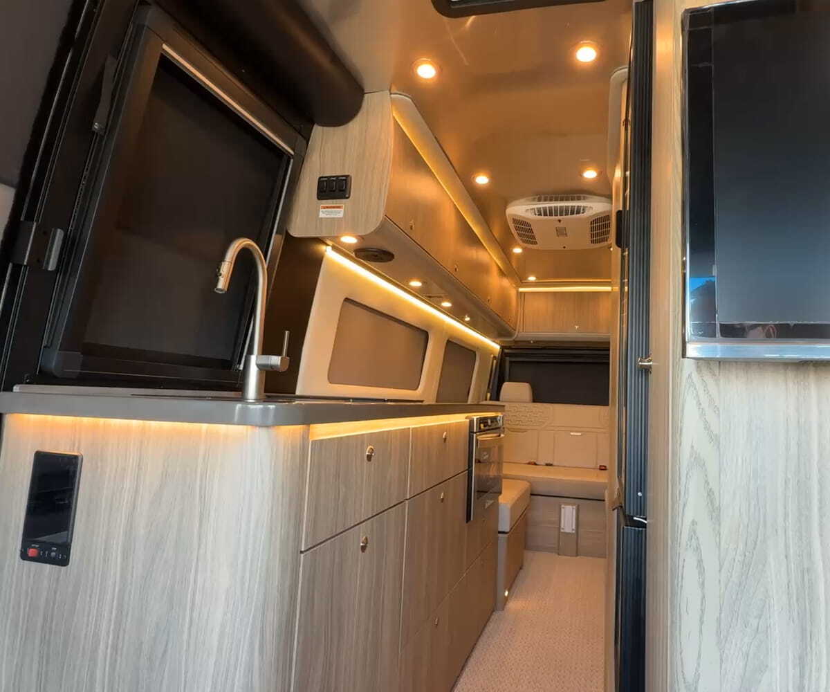 2027 Airstream Interstate 24GT Advanced Power in columbus OH