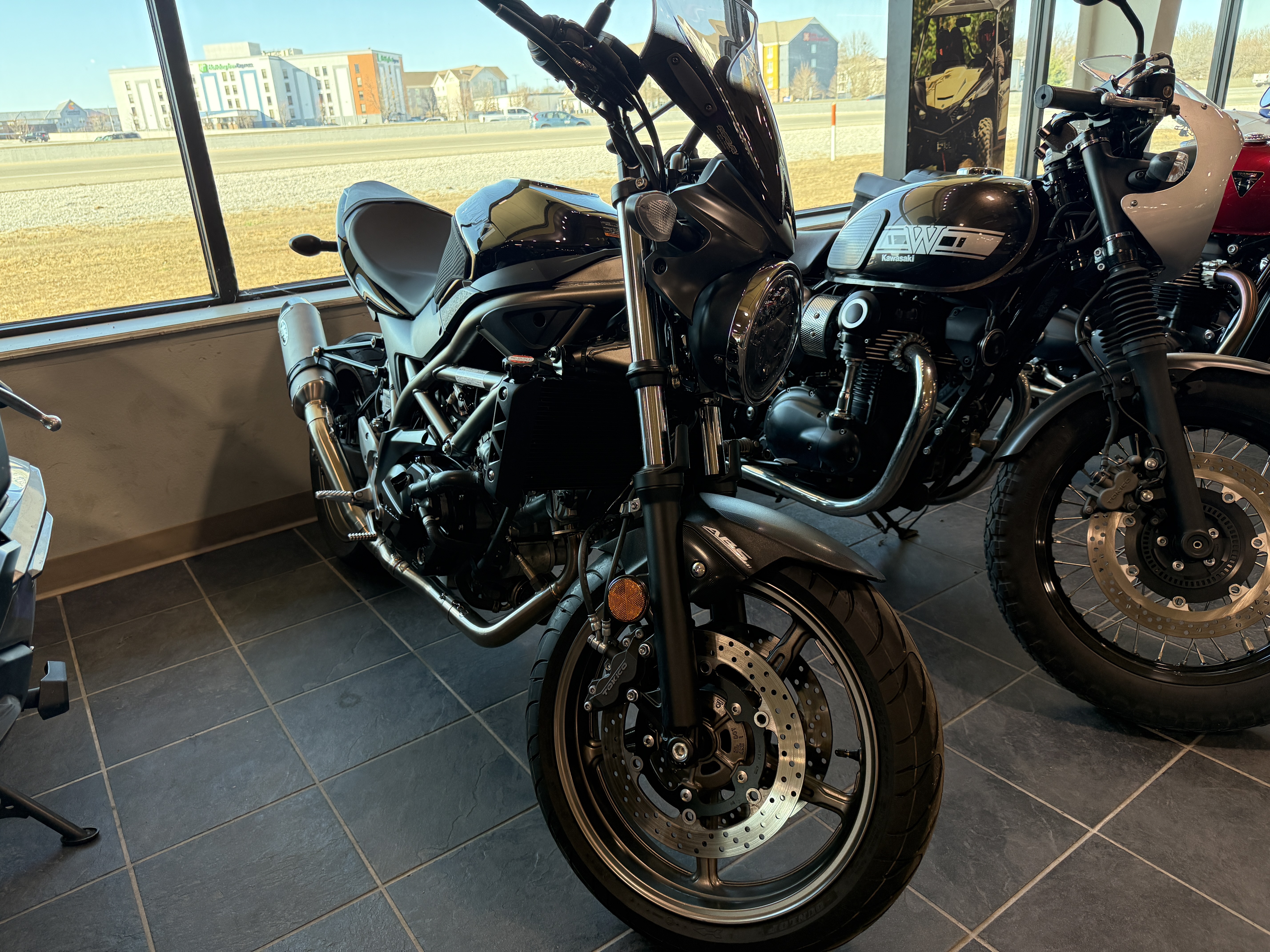 2024 Suzuki SV650 ABS - Glass Sparkle Black ABS in Fayetteville, AR