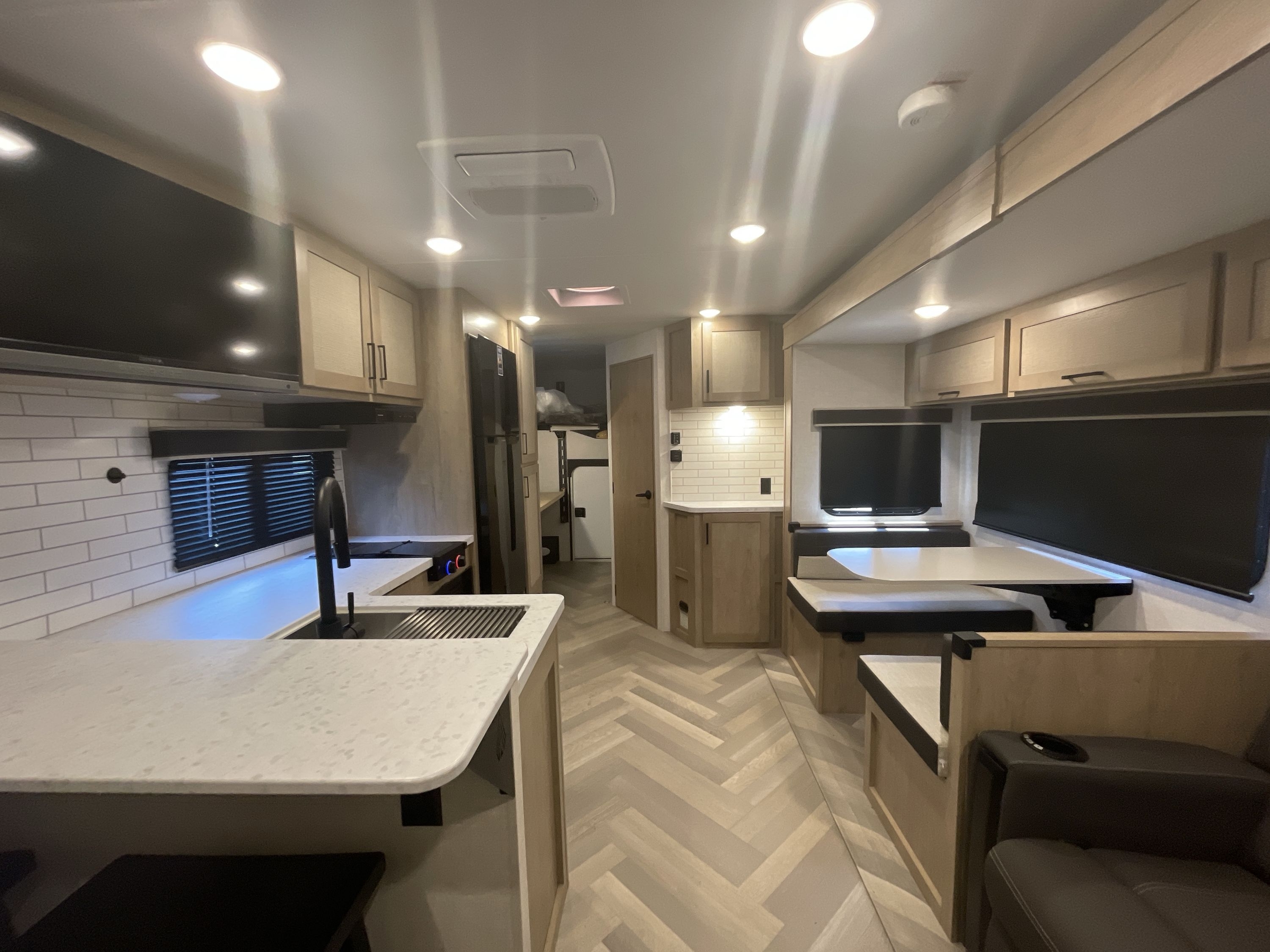 2024 Ember E-SERIES 26ETS in manassas VA