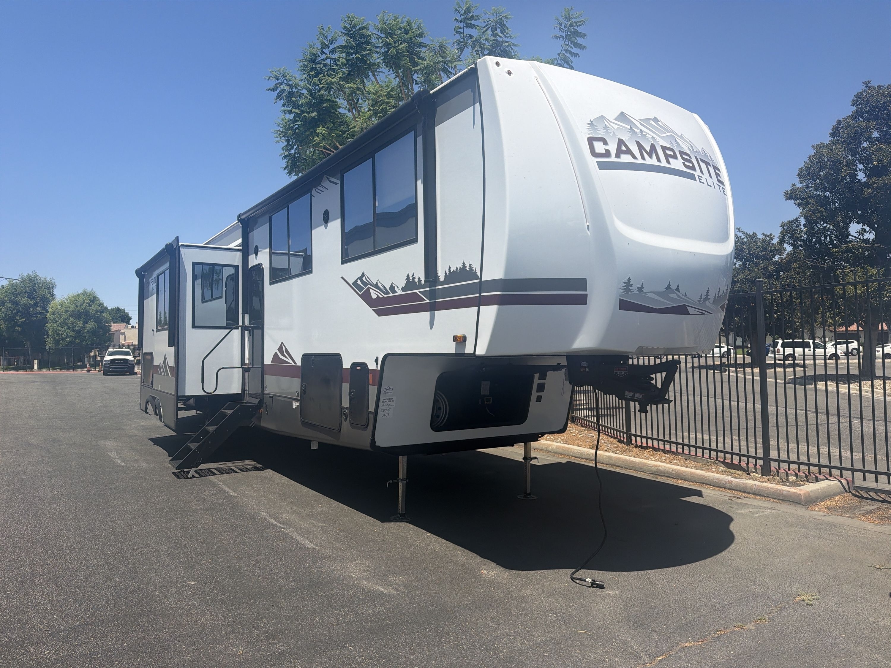 2027 Forest River CAMPSITE ELITE 36JI in colton CA