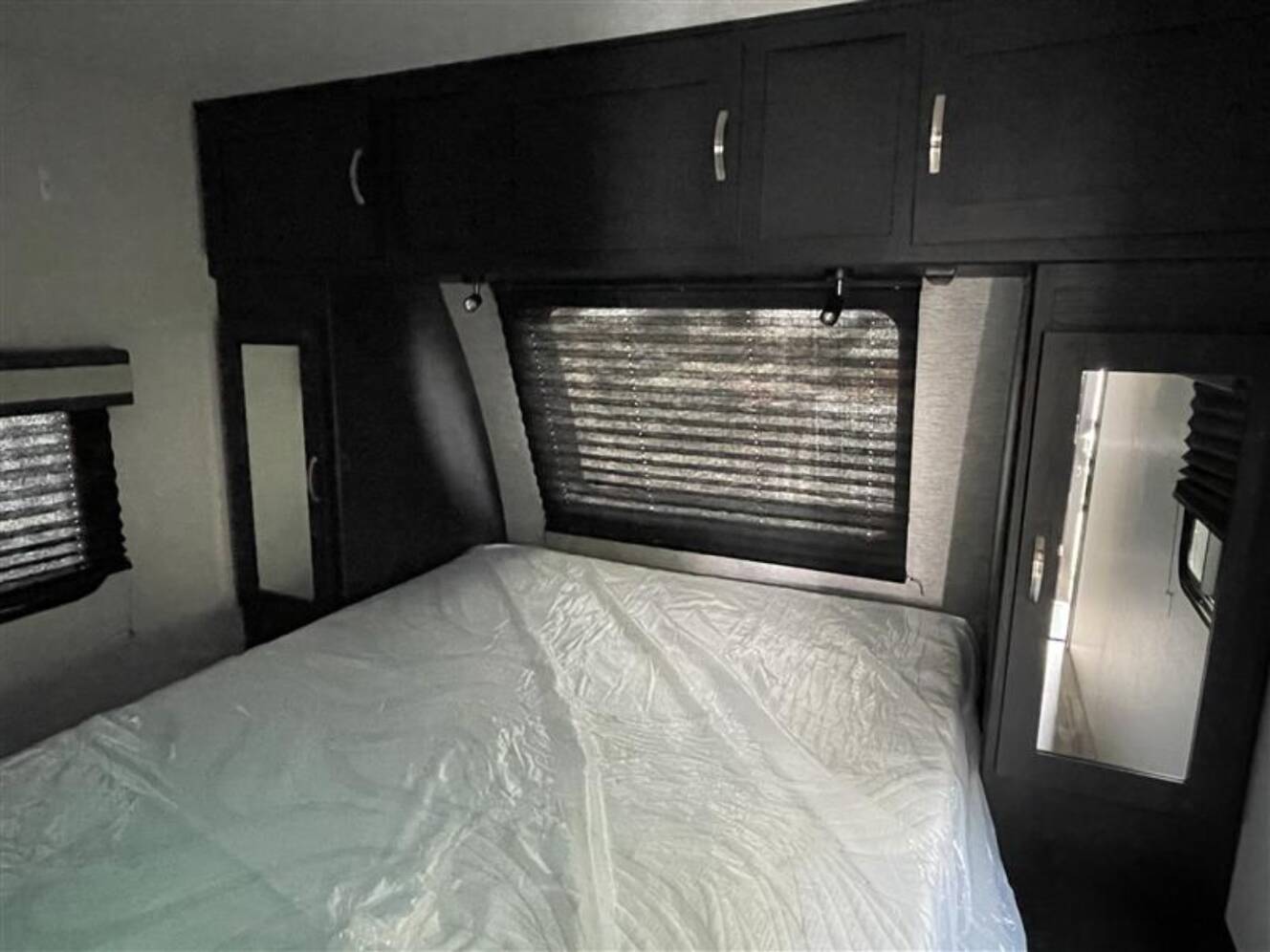 A photo of this 2022 Coachmen FREEDOM EXPRESS ULTRA LITE 252RBS