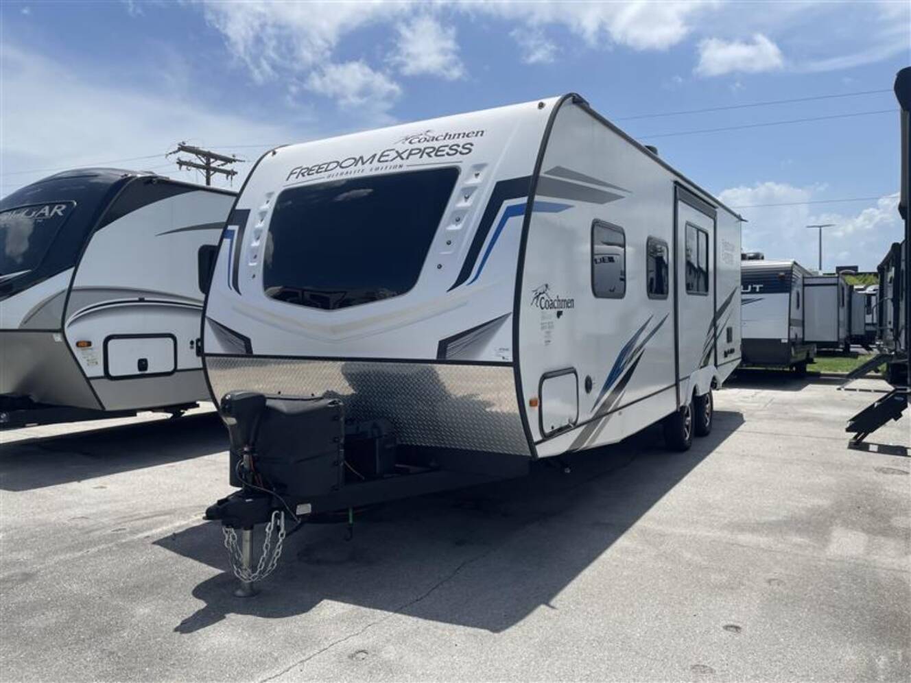 A photo of this 2022 Coachmen FREEDOM EXPRESS ULTRA LITE 252RBS