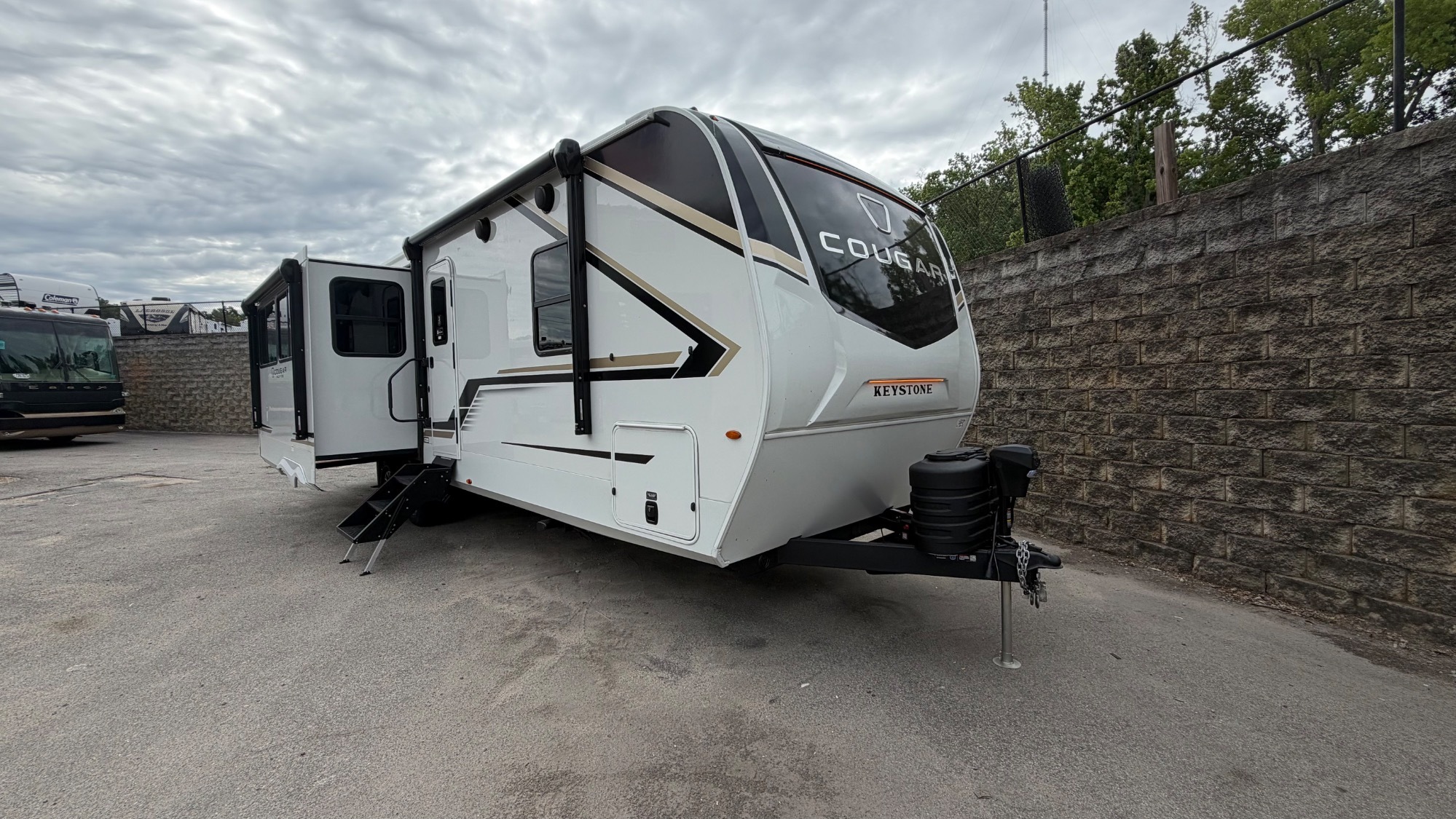2027 Keystone COUGAR 29RLP in garner NC