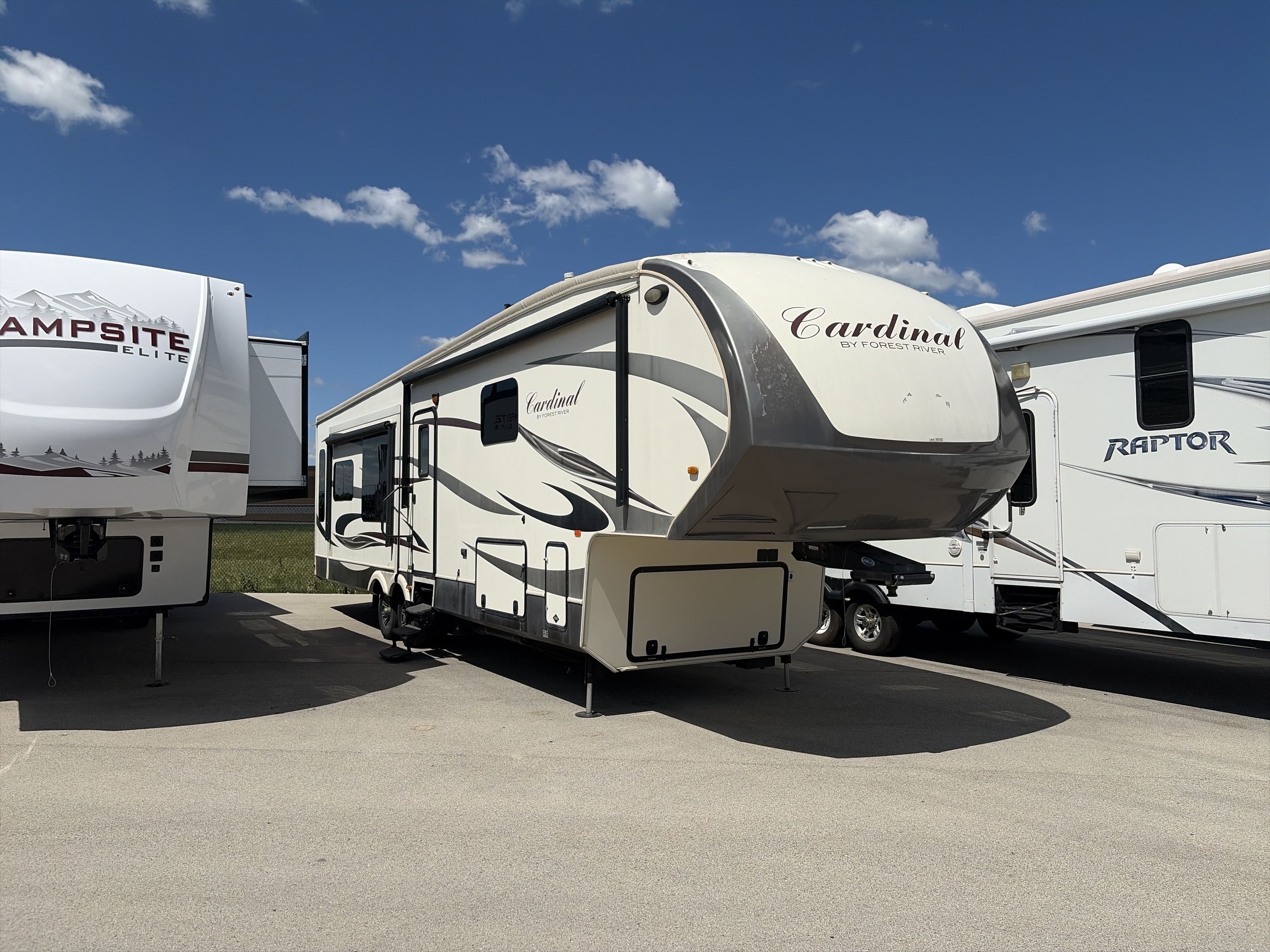 2016 Forest River CARDINAL 3875FB in springfield IL