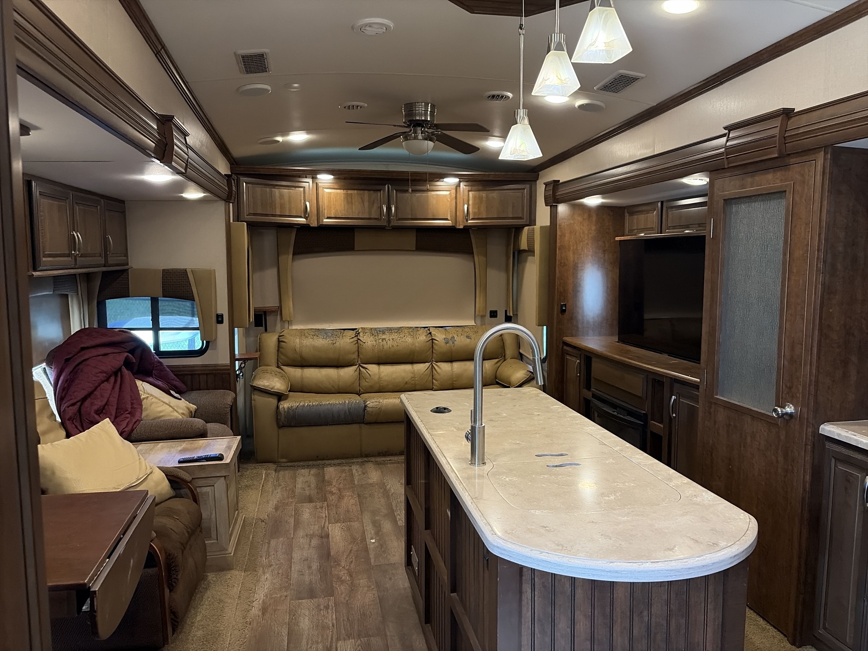 2016 Forest River CARDINAL 3875FB in springfield IL