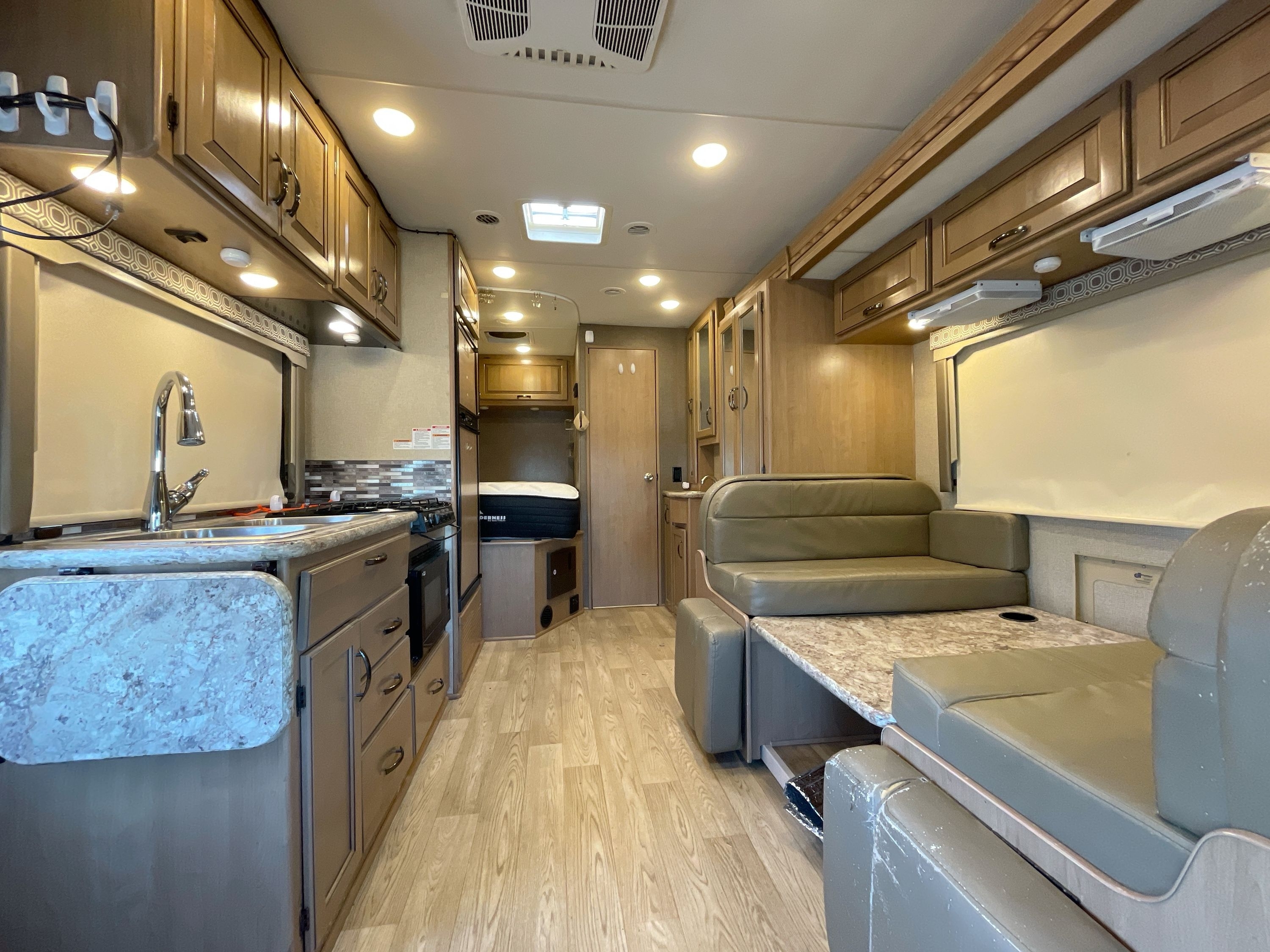 2018 Thor FOUR WINDS 24WS in mesa AZ