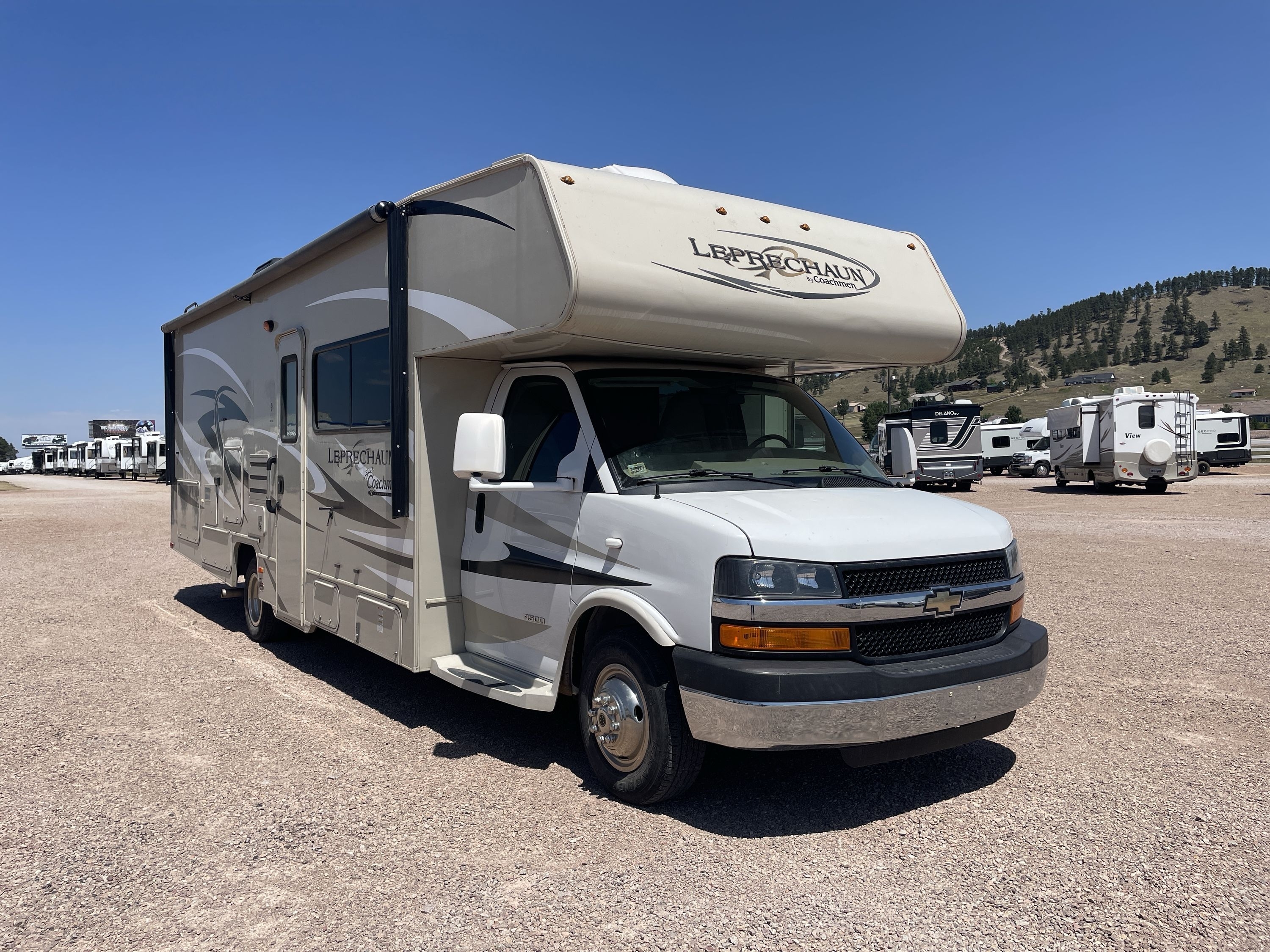 2015 Coachmen LEPRECHAUN 280DS in summerset SD