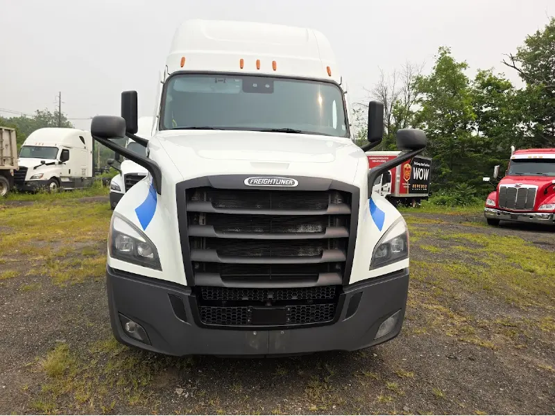 2022 FREIGHTLINER CASCADIA 126