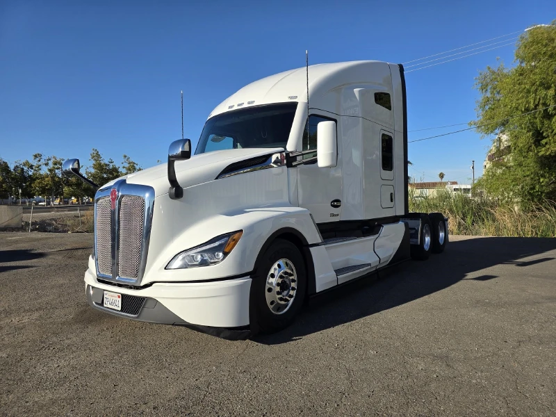 2024 KENWORTH T680