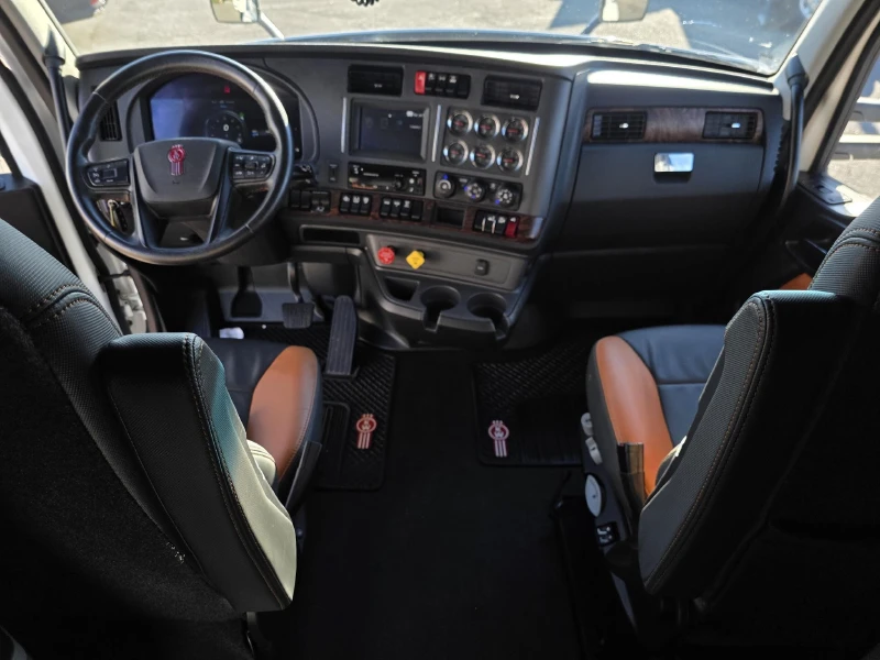 2024 KENWORTH T680
