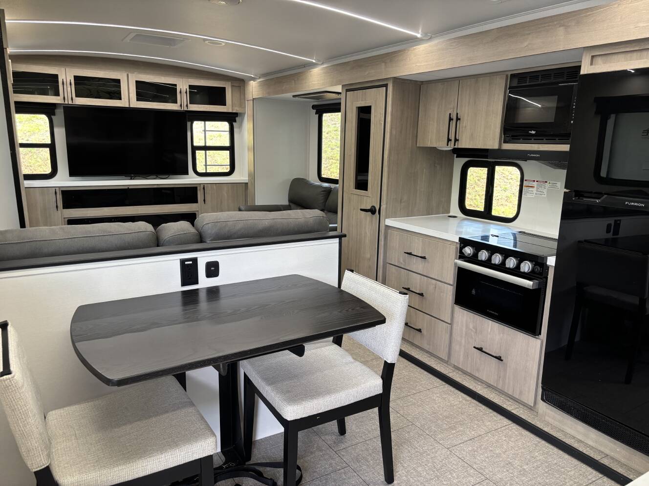 A photo of this 2025 Grand Design IMAGINE 3100RD