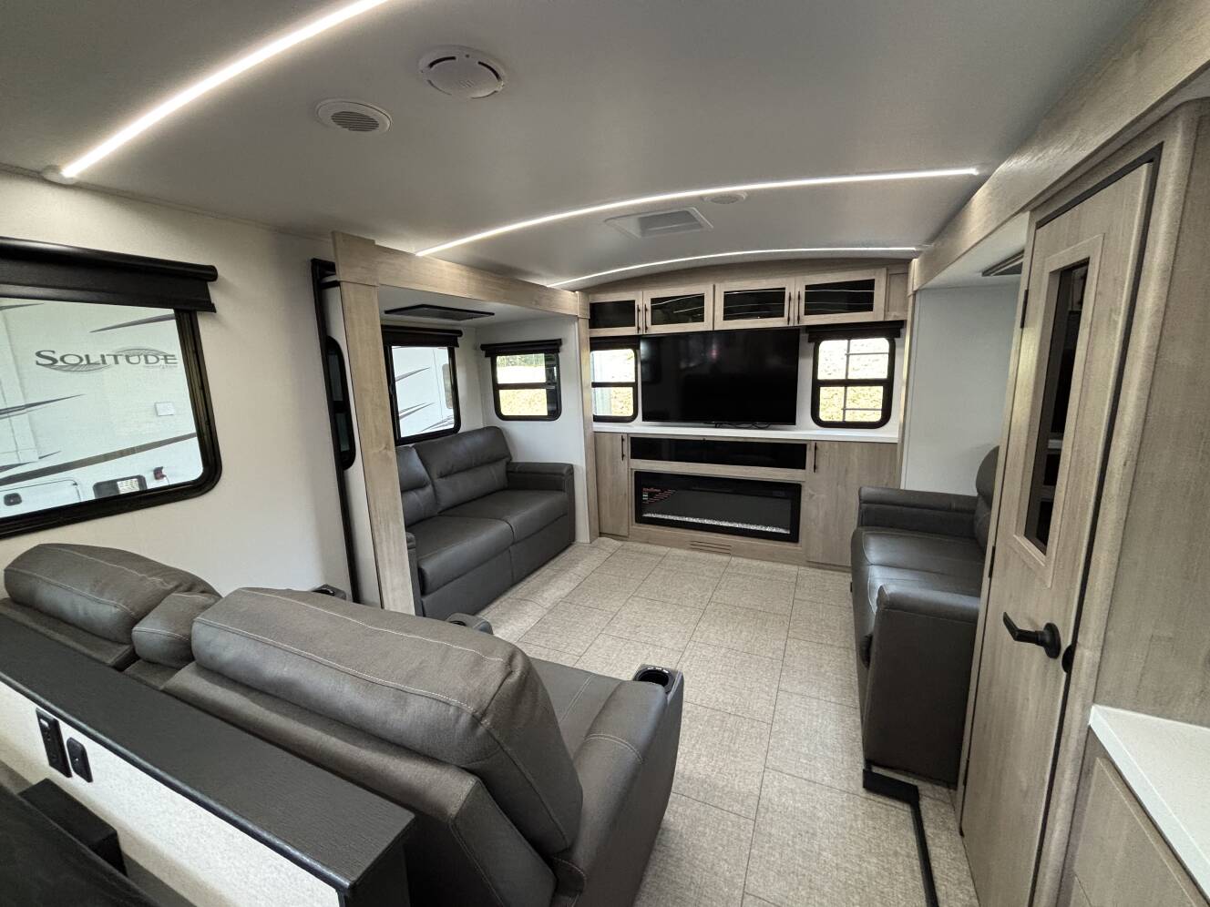 A photo of this 2025 Grand Design IMAGINE 3100RD