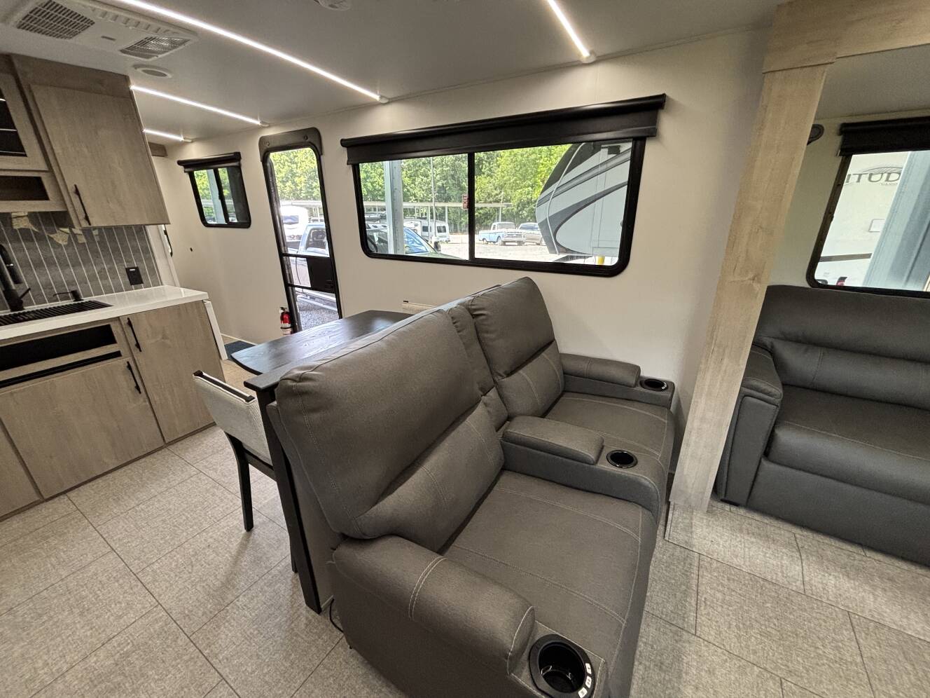 A photo of this 2025 Grand Design IMAGINE 3100RD
