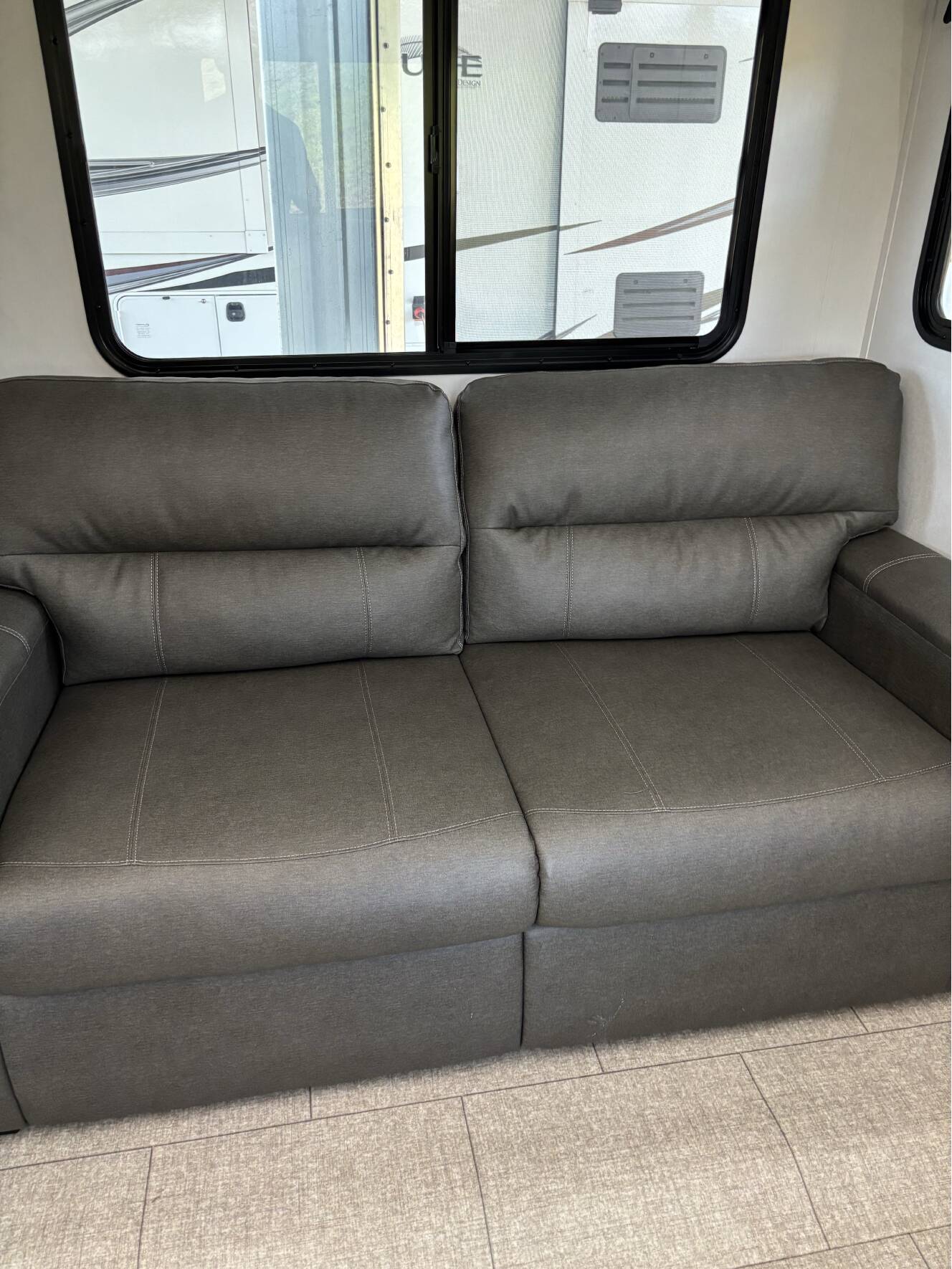 A photo of this 2025 Grand Design IMAGINE 3100RD