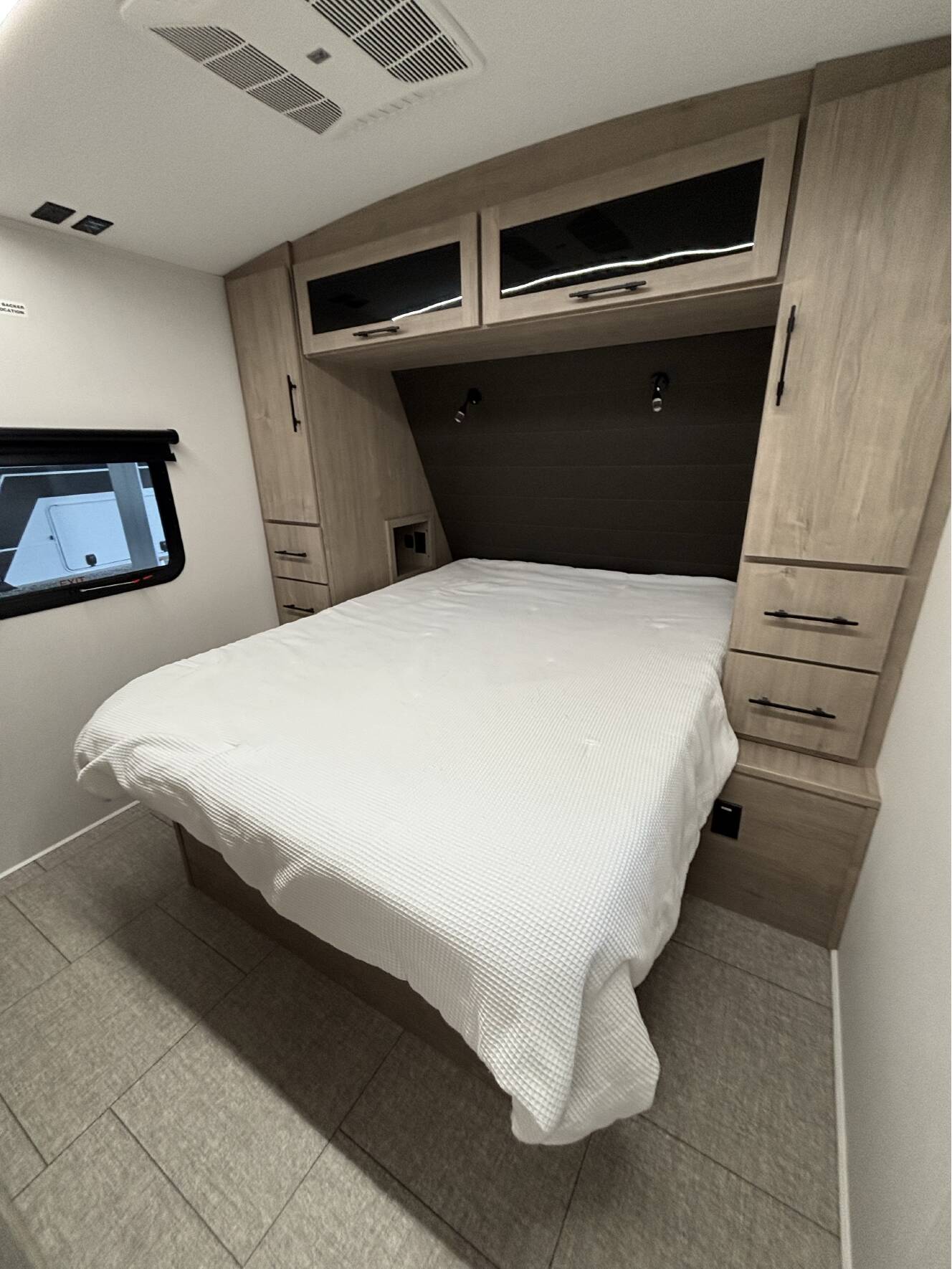 A photo of this 2025 Grand Design IMAGINE 3100RD